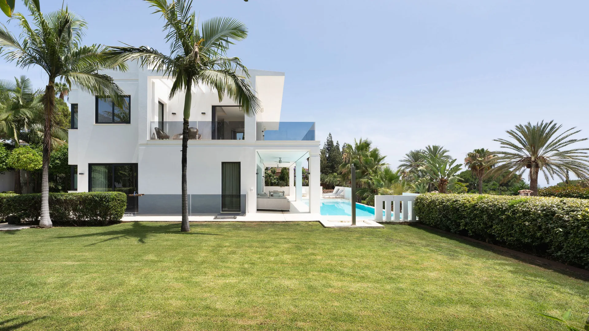 Villa en venta con 5 dormitorios en Nagüeles