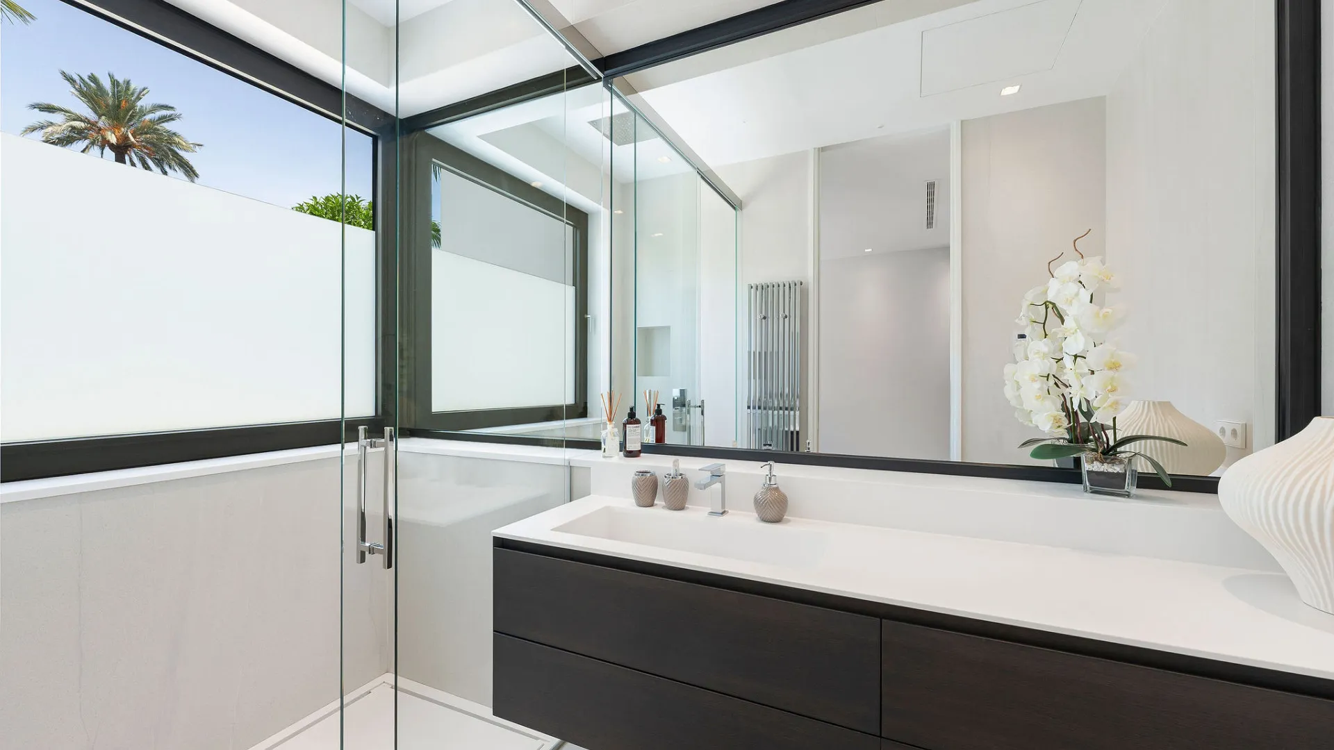 Villa en venta con 5 dormitorios en Nagüeles