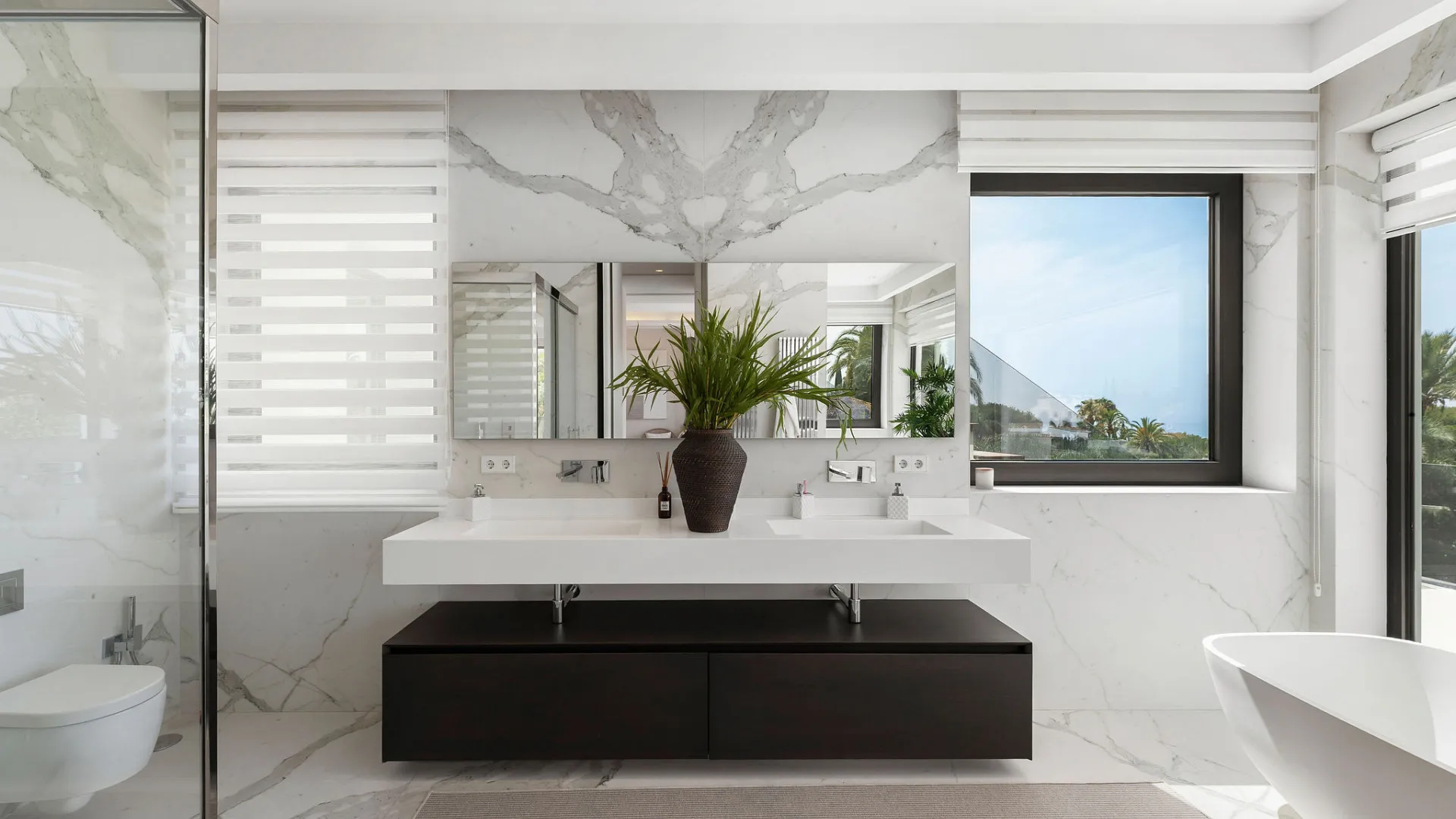 Villa en venta con 5 dormitorios en Nagüeles