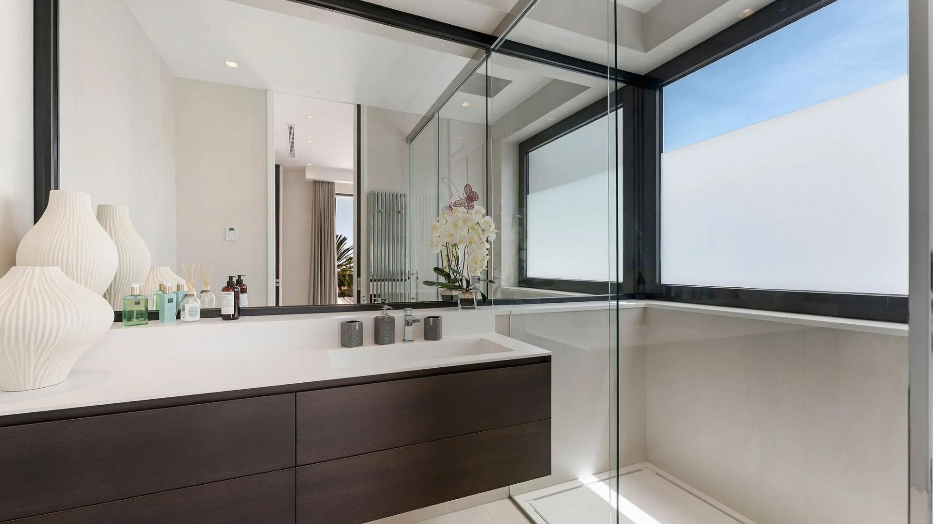 Villa en venta con 5 dormitorios en Nagüeles