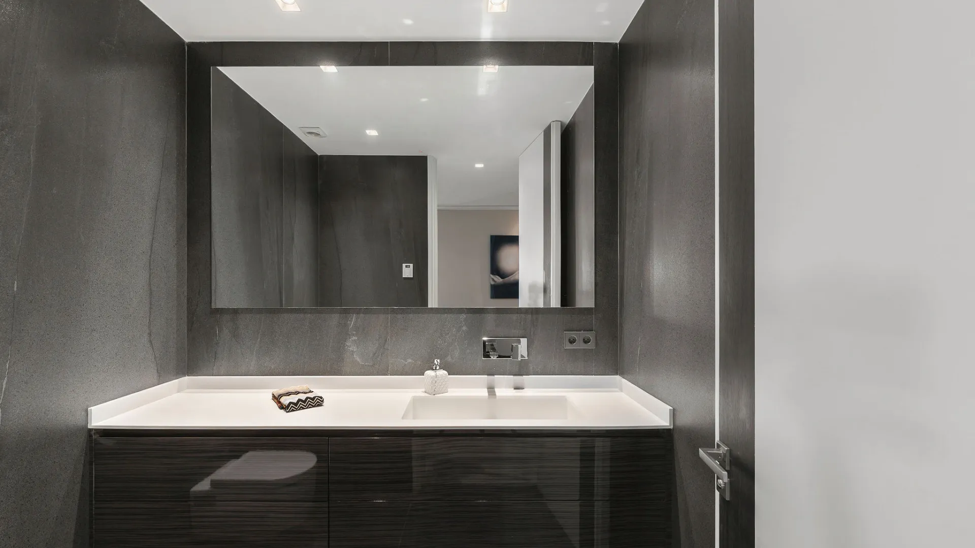 Villa en venta con 5 dormitorios en Nagüeles