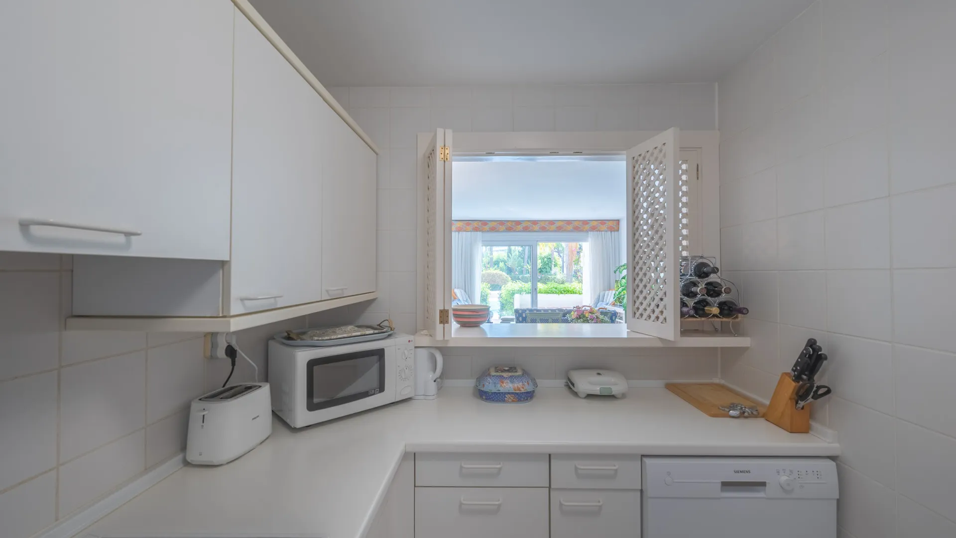 Alhambra del Mar ground floor apartment for sale