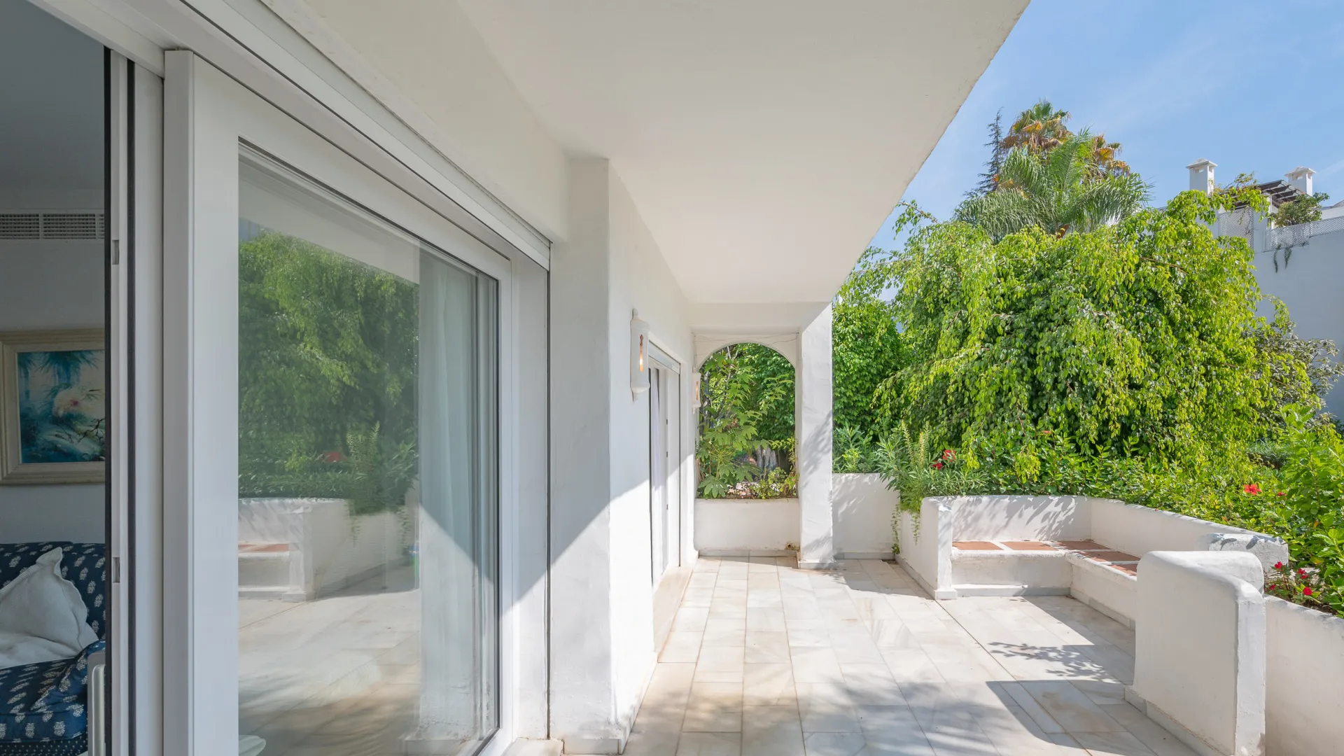 Alhambra del Mar ground floor apartment for sale