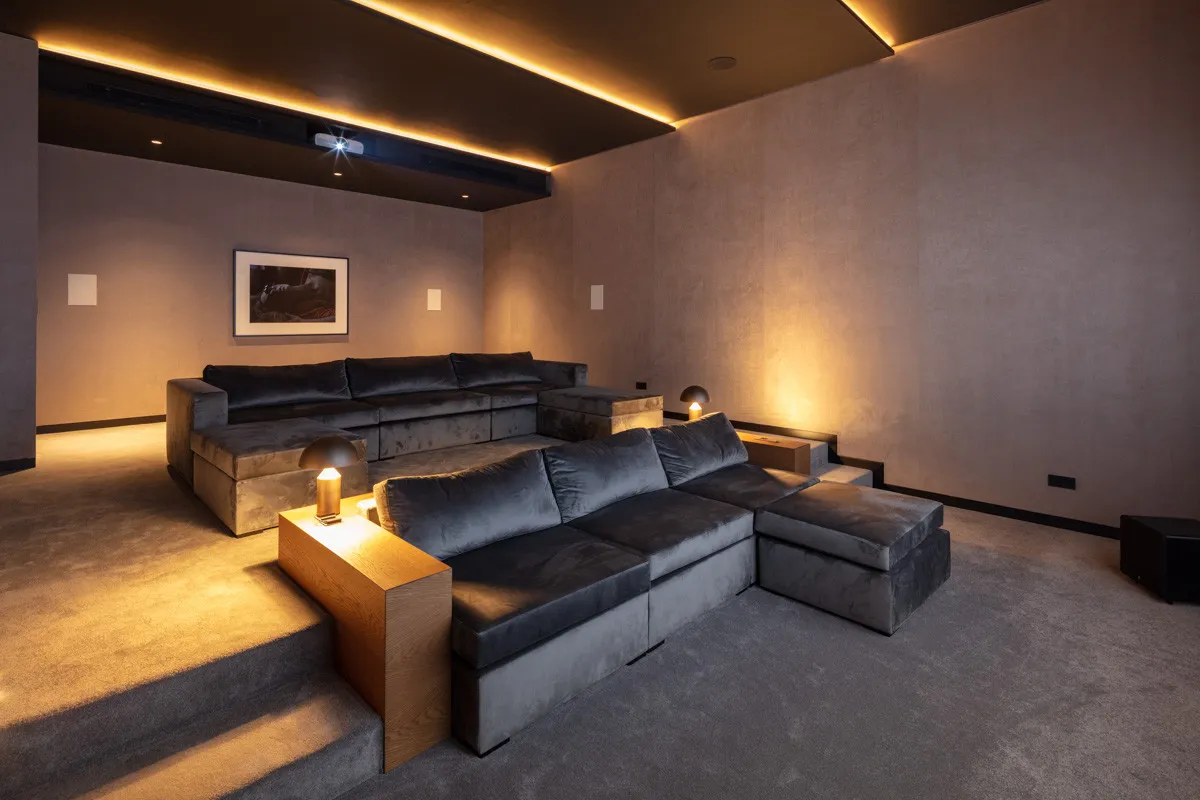 El Madroñal, villa de 8 dormitorios en venta