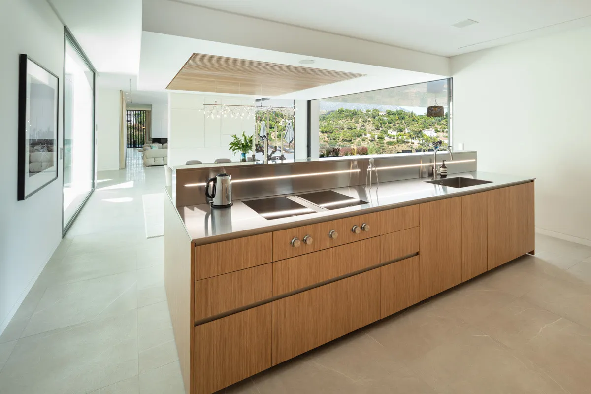 El Madroñal, villa de 8 dormitorios en venta