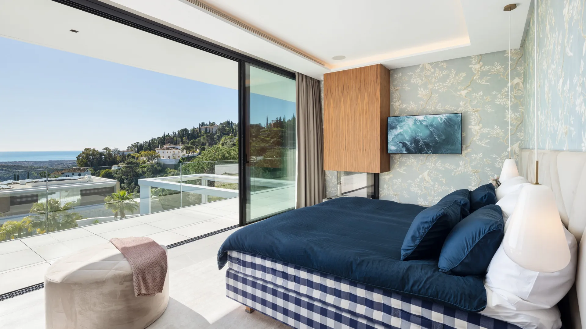 El Madroñal, villa de 8 dormitorios en venta