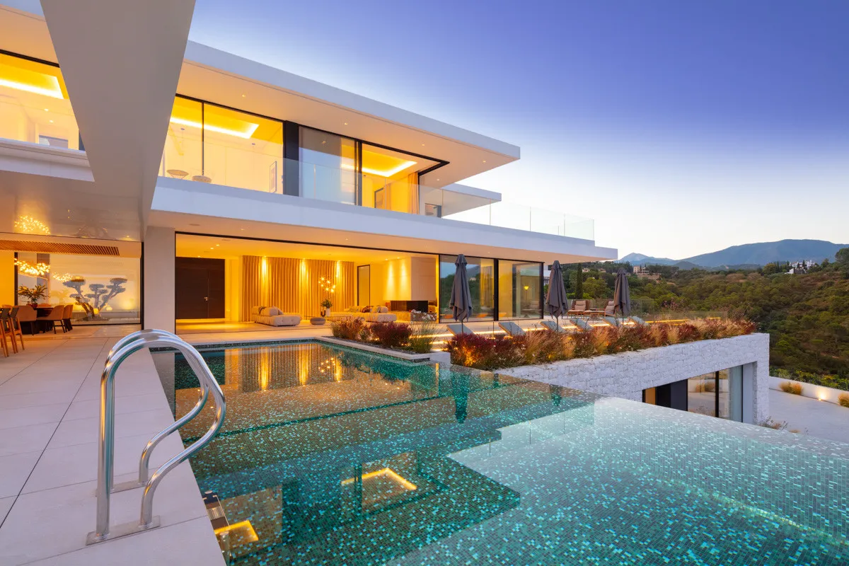 El Madroñal, villa de 8 dormitorios en venta