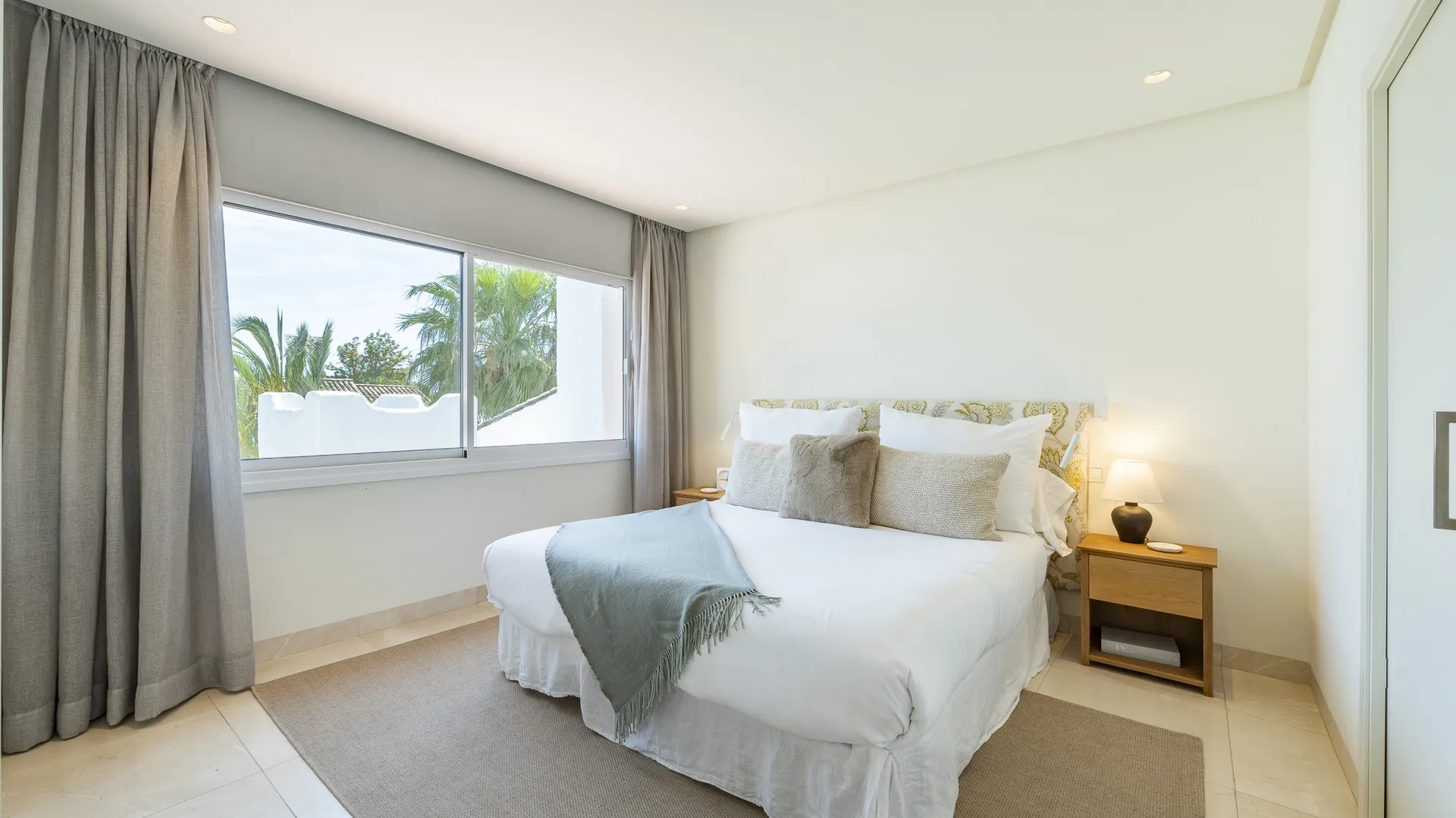 For sale Marina Puente Romano duplex penthouse with 3 bedrooms