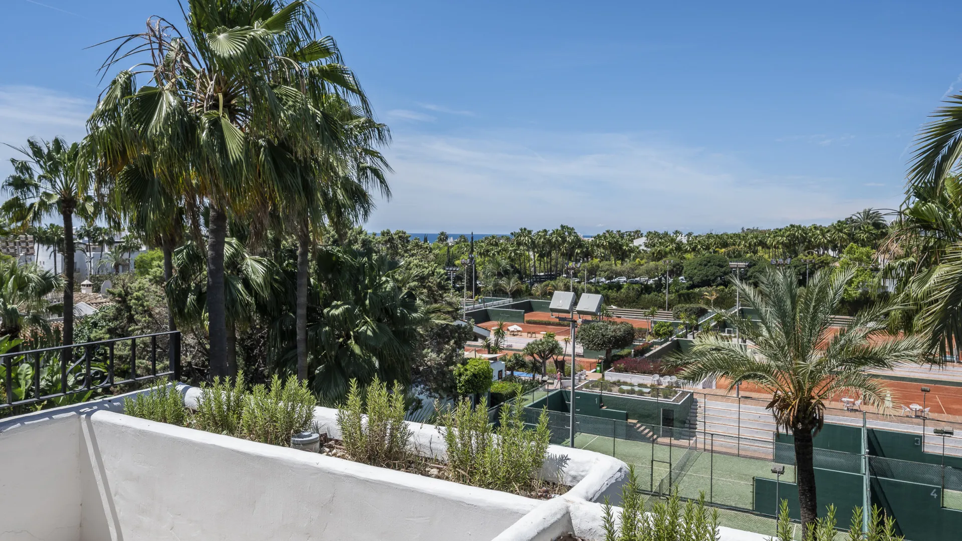 For sale Marina Puente Romano duplex penthouse with 3 bedrooms