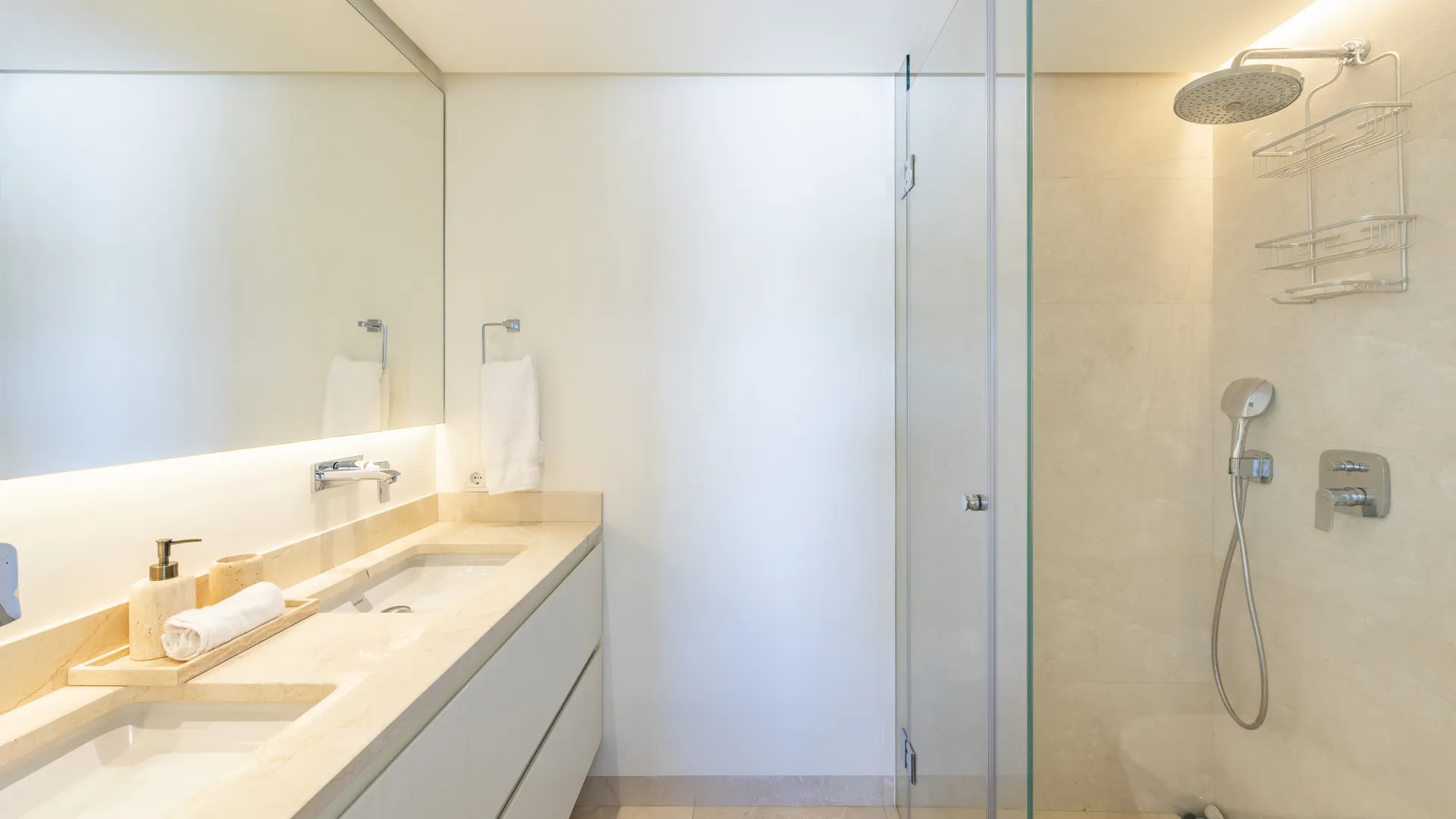 For sale Marina Puente Romano duplex penthouse with 3 bedrooms