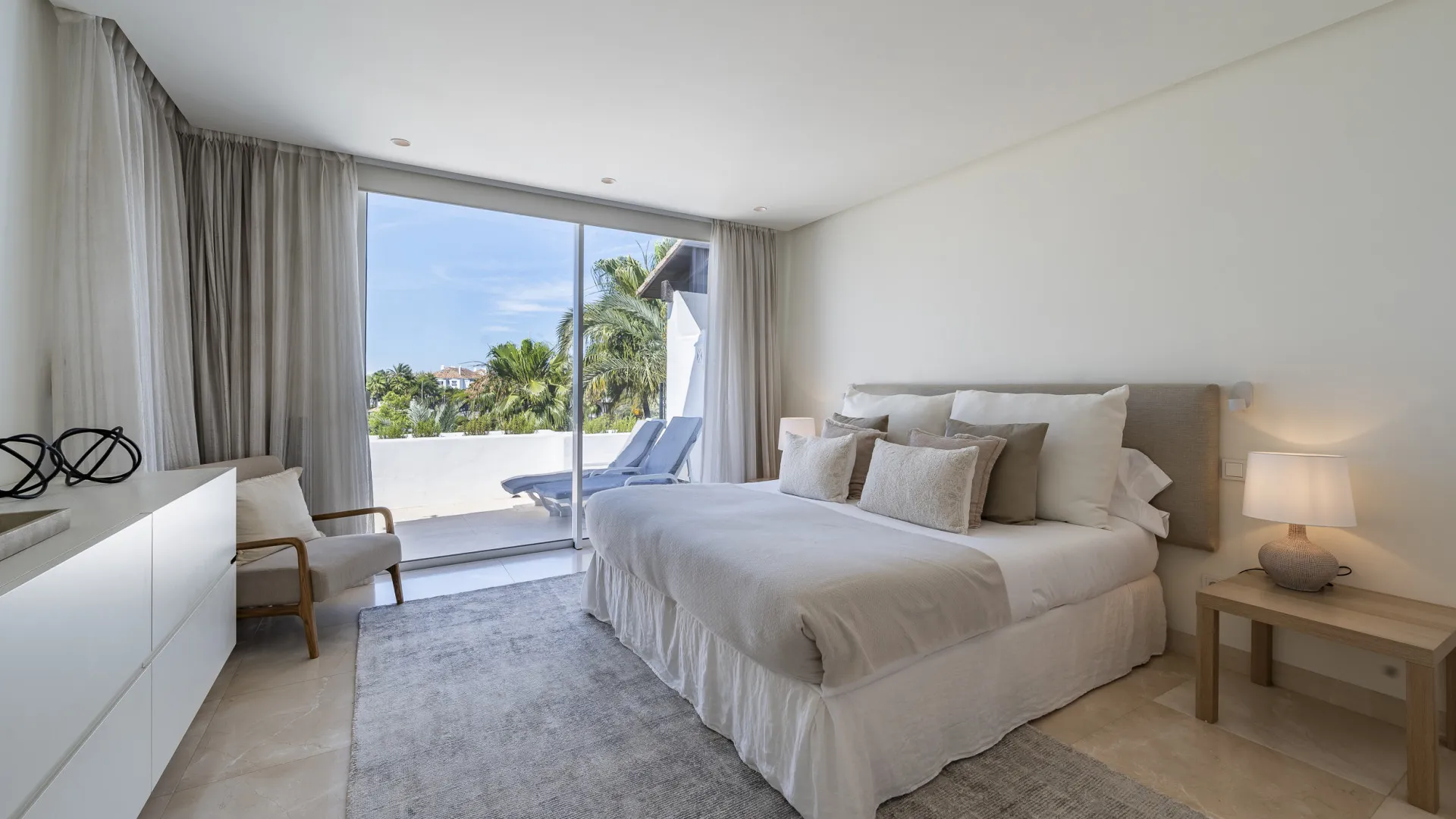 For sale Marina Puente Romano duplex penthouse with 3 bedrooms