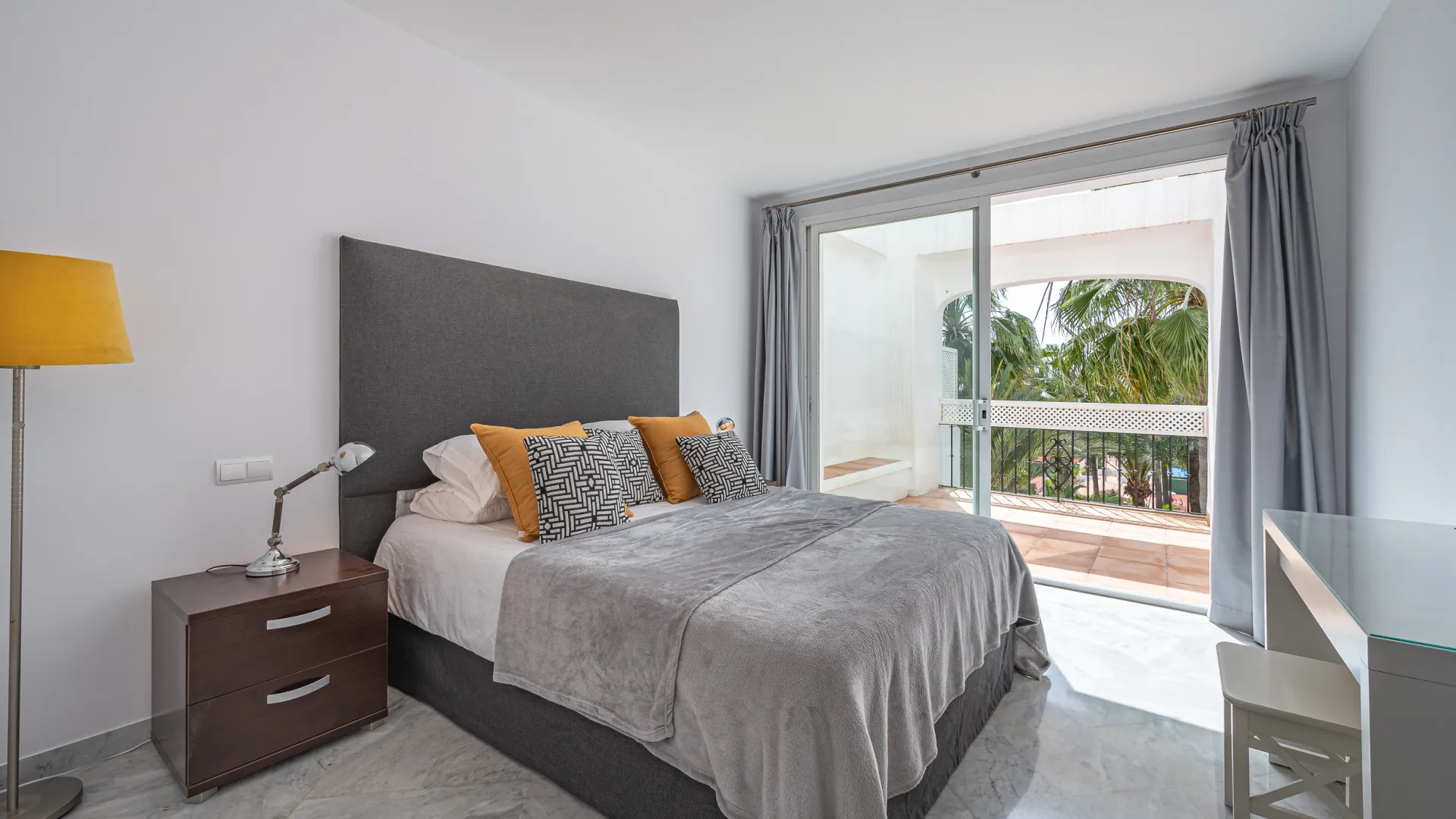 Marina Puente Romano 4 bedrooms duplex penthouse for sale