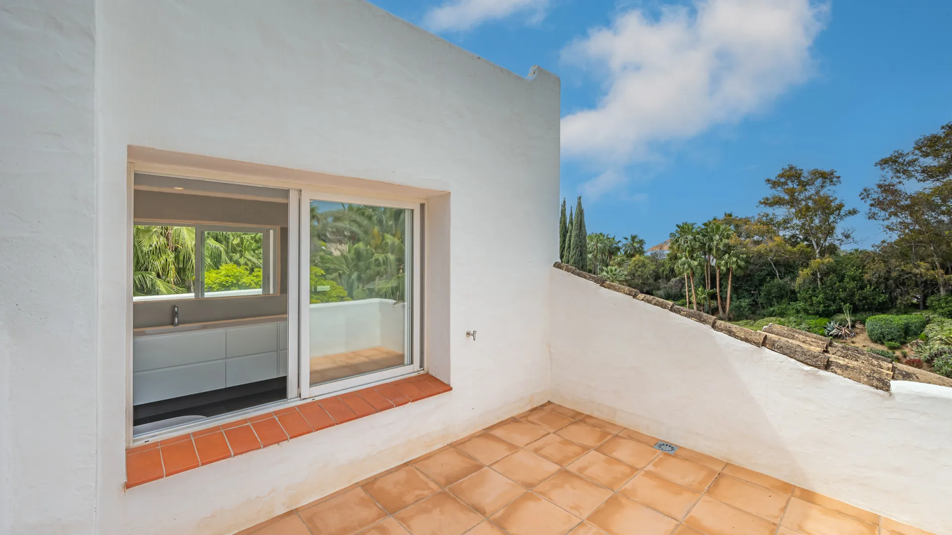 Marina Puente Romano 4 bedrooms duplex penthouse for sale