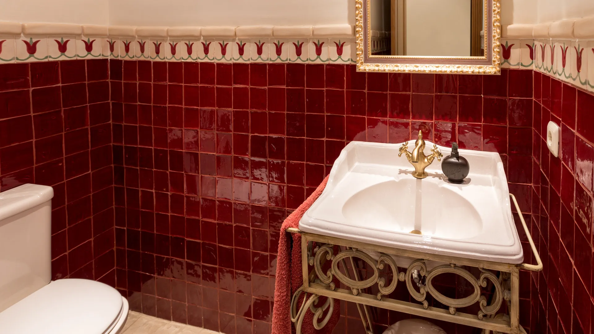 For sale villa in Altos Reales with 5 bedrooms