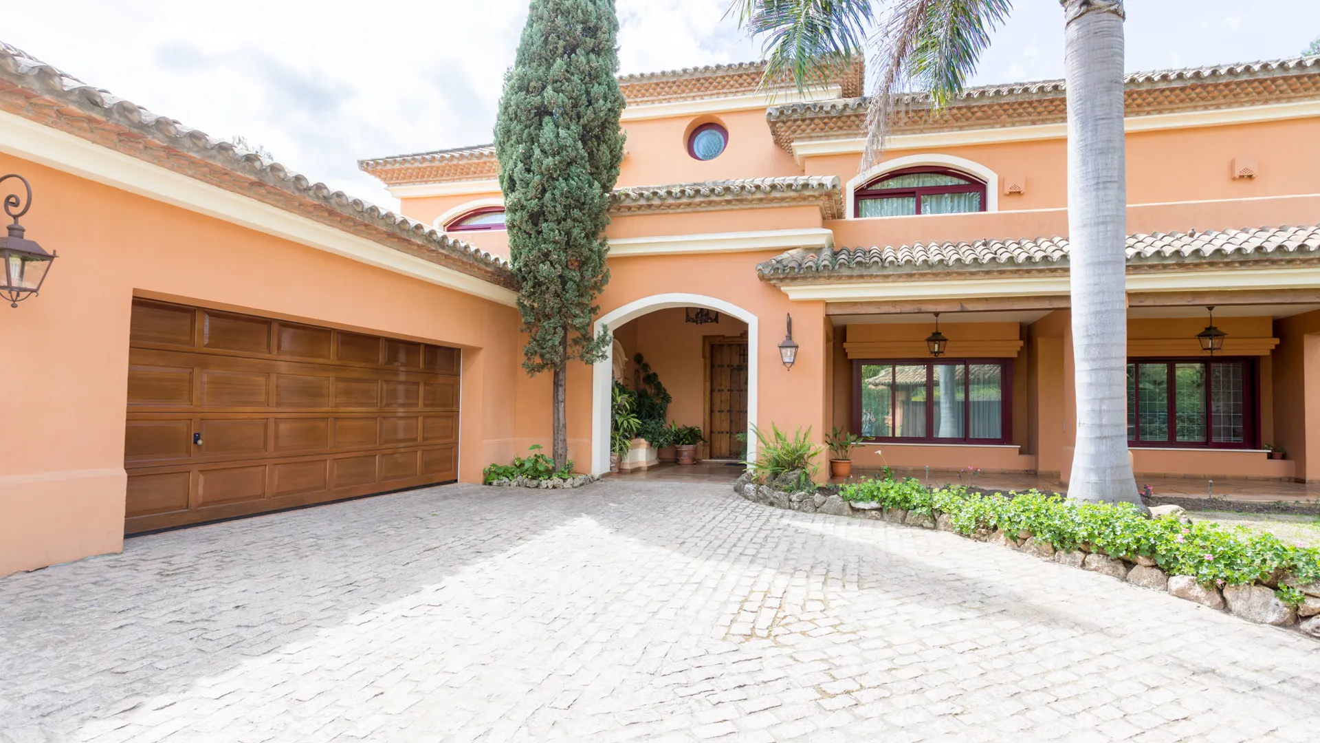 For sale villa in Altos Reales with 5 bedrooms