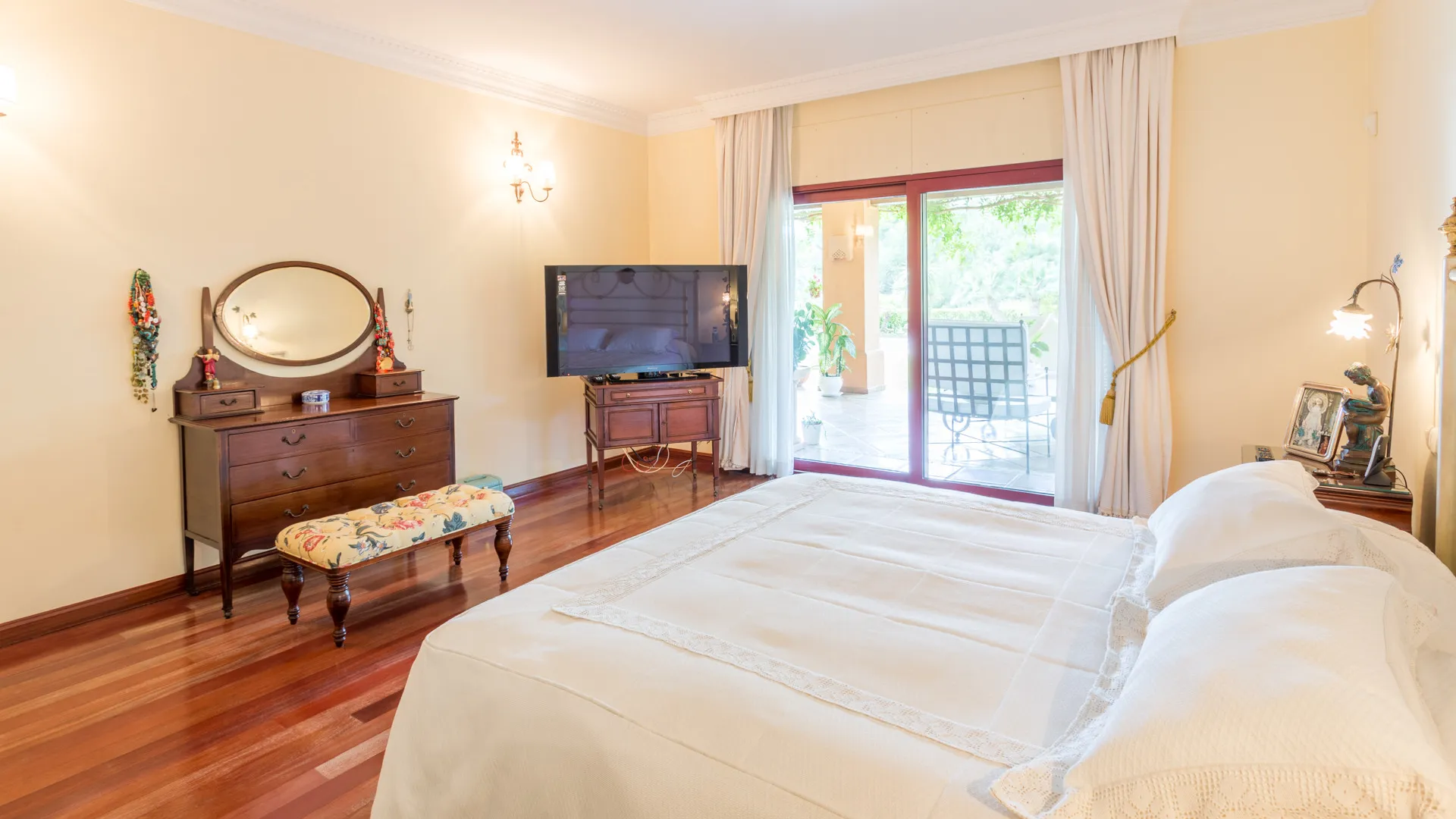 For sale villa in Altos Reales with 5 bedrooms