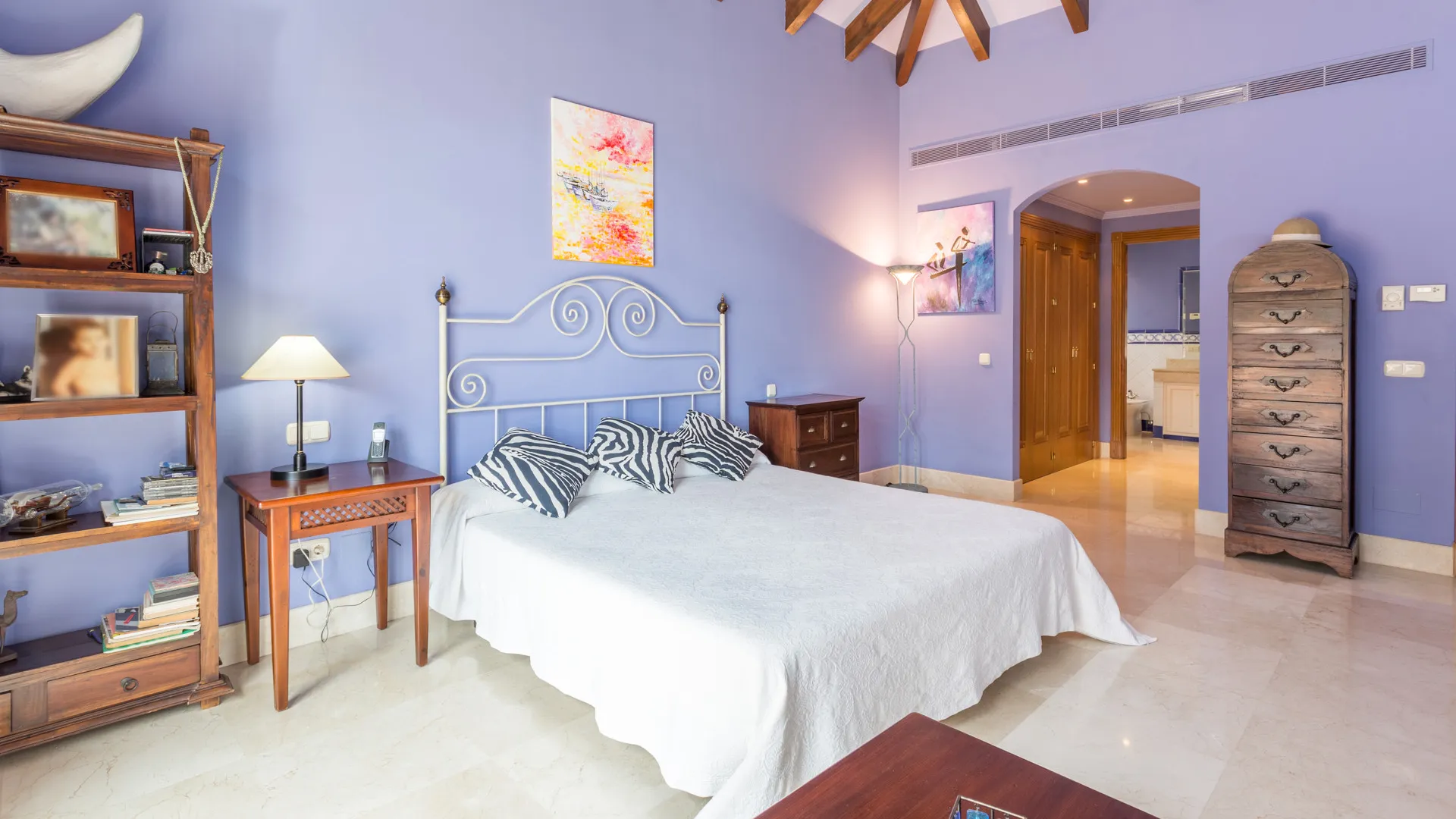 For sale villa in Altos Reales with 5 bedrooms