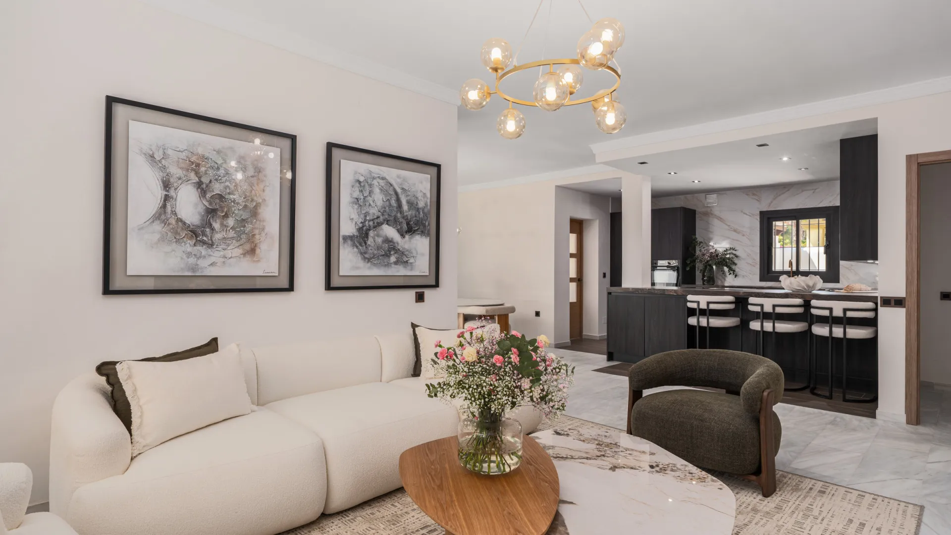 Villa en venta en Altos del Rodeo con 6 dormitorios