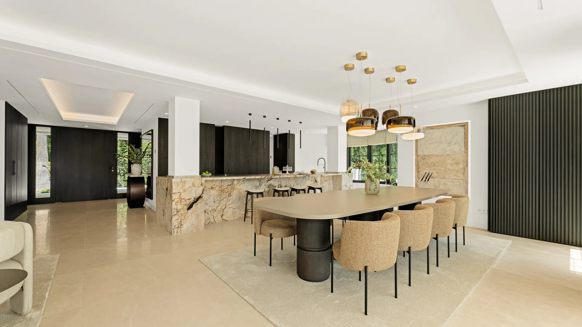 Villa con 6 dormitorios en venta en Las Brisas