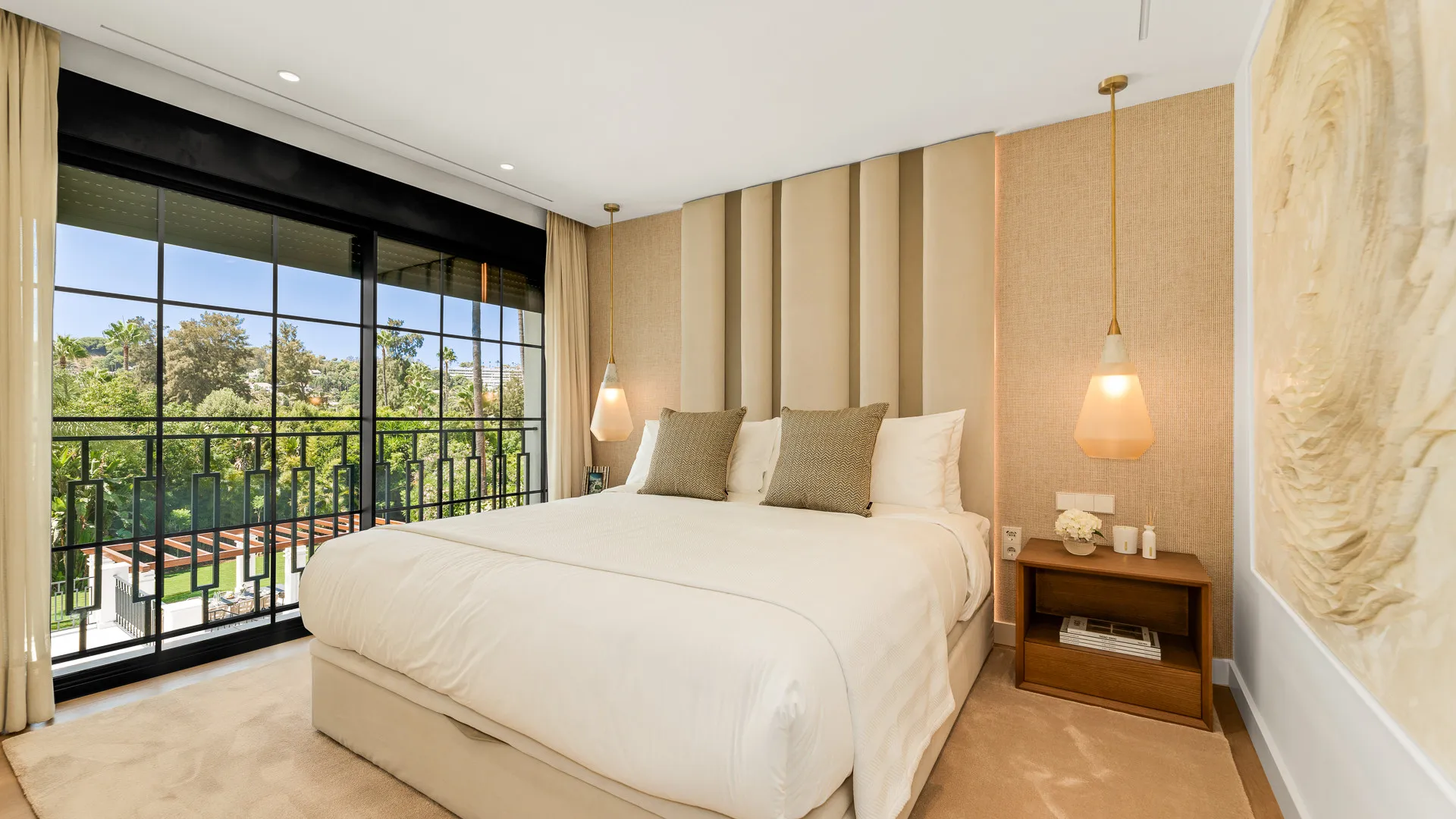 Villa con 6 dormitorios en venta en Las Brisas