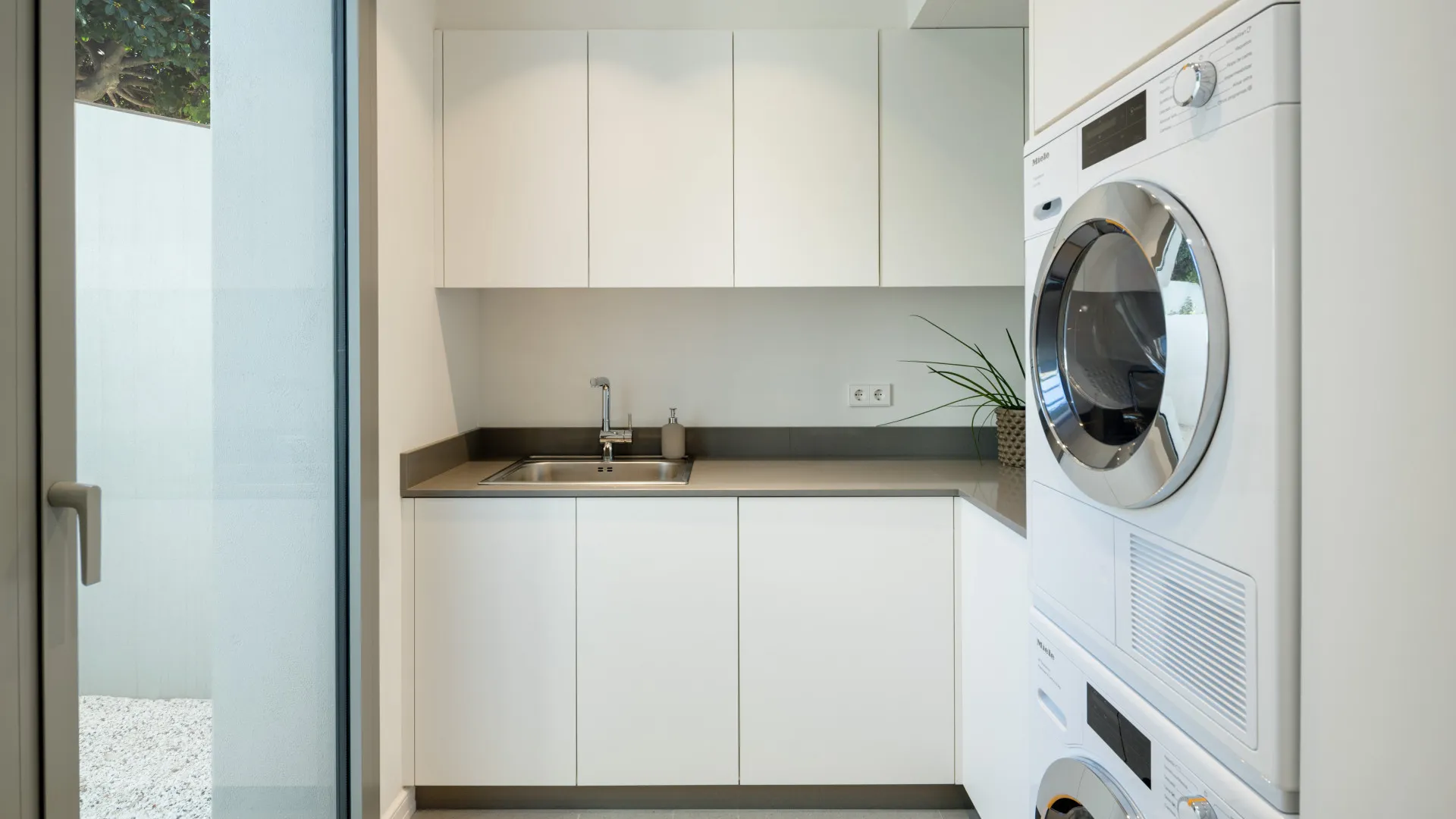 Monte Halcones 7 bedrooms villa for sale