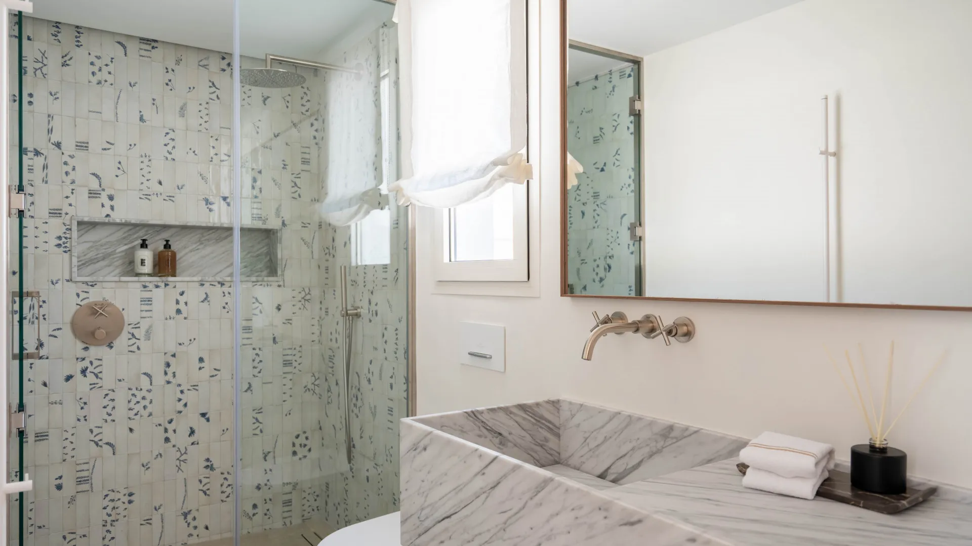 Se vende pareado en El Oasis Club de 3 dormitorios