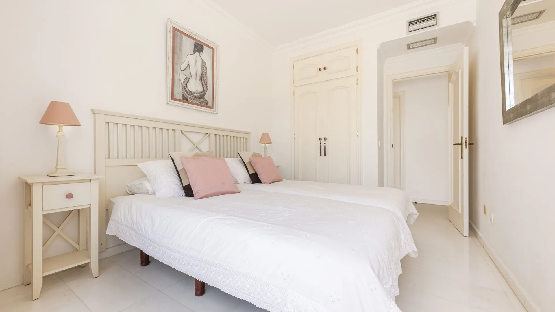 For sale Ancon Sierra IV apartment with 2 bedrooms