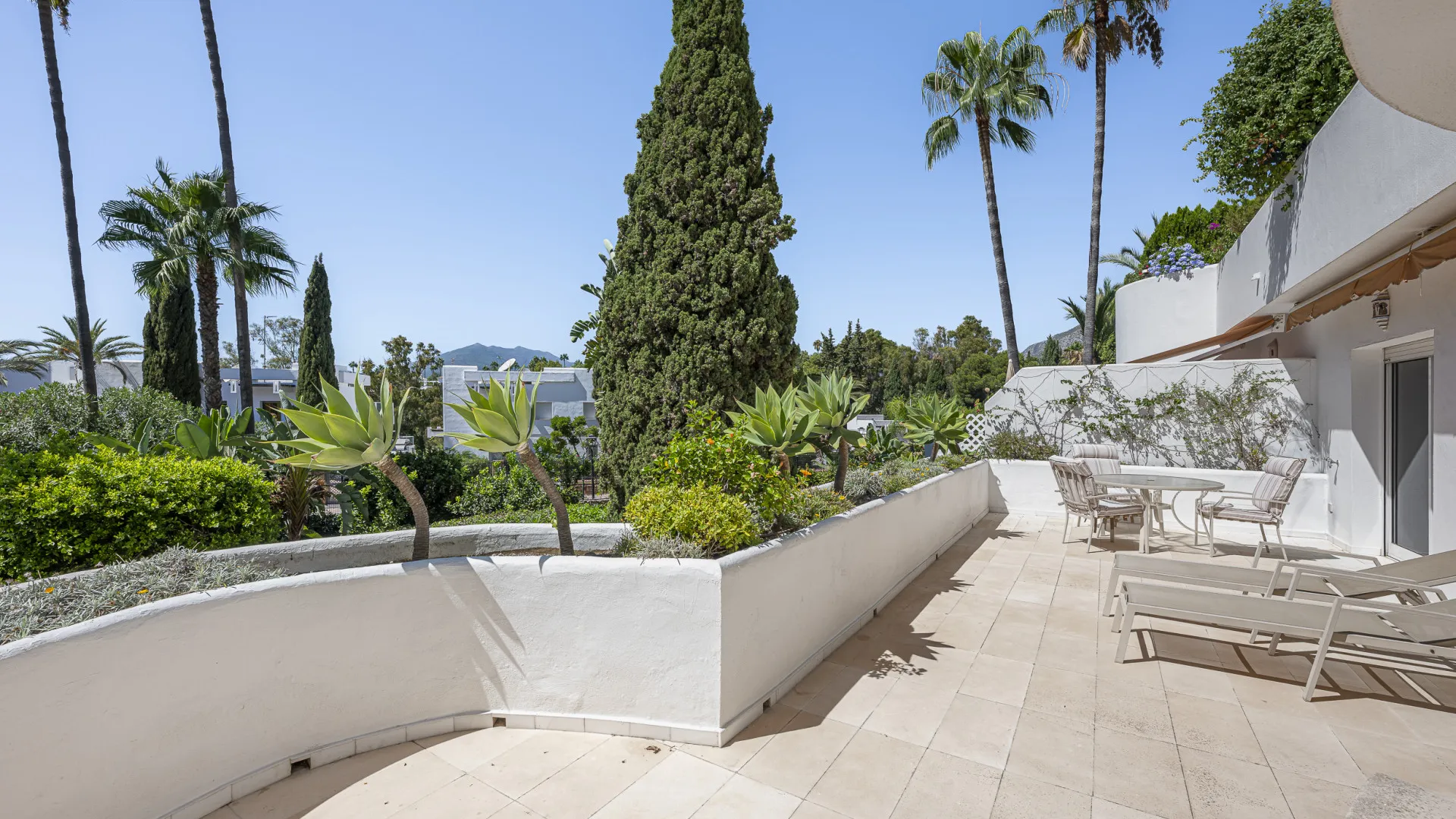 For sale Ancon Sierra IV apartment with 2 bedrooms