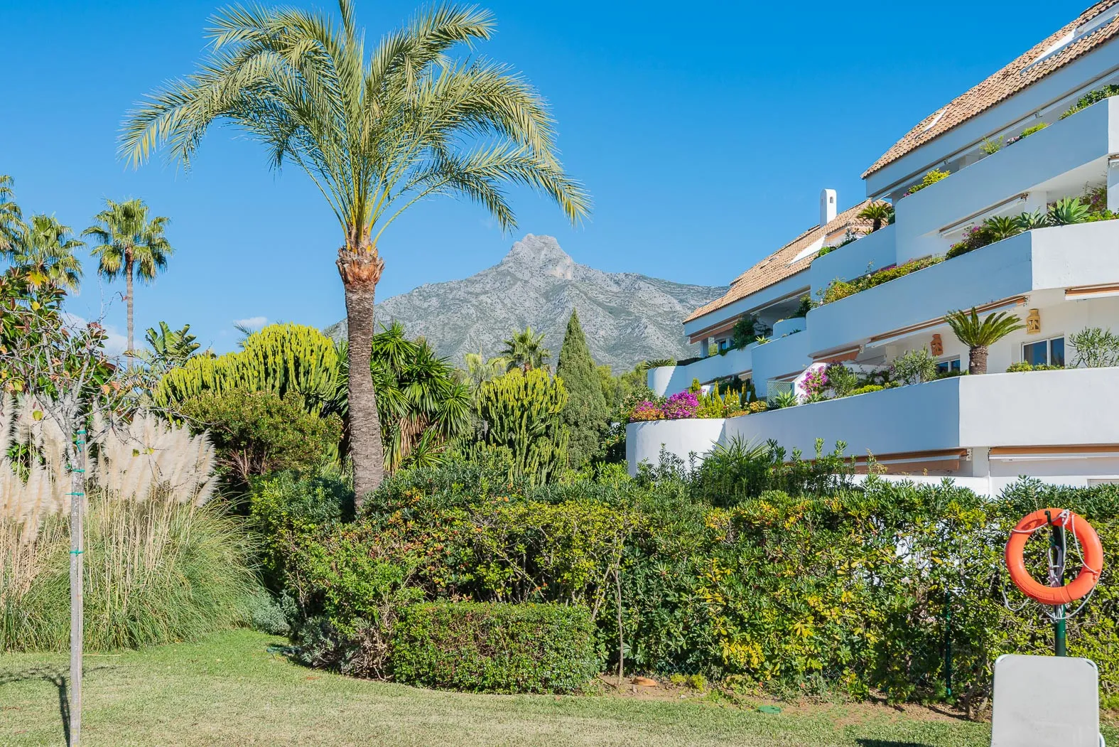 For sale Ancon Sierra IV apartment with 2 bedrooms