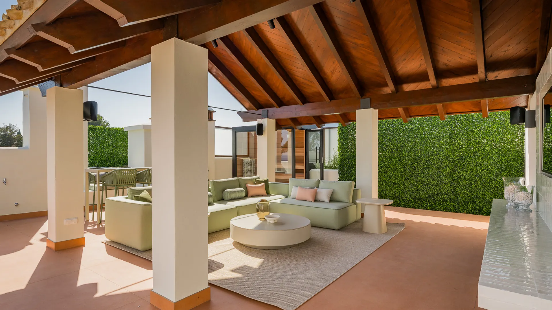 Se vende atico duplex en Estepona