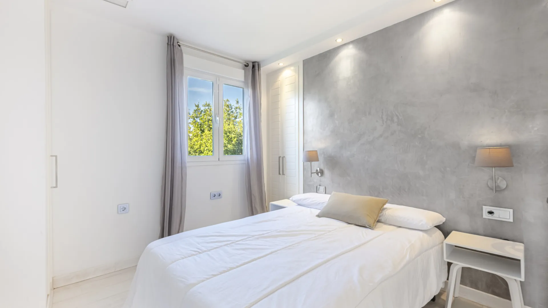 3 bedrooms apartment in Marbella - Puerto Banus for sale