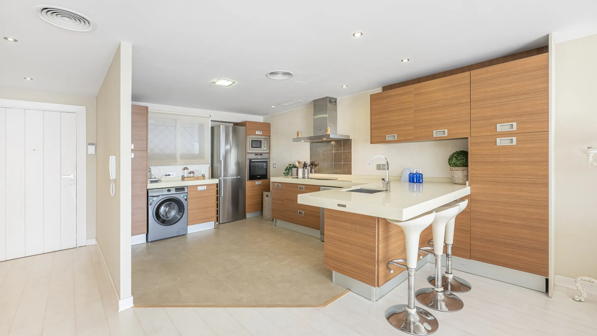 3 bedrooms apartment in Marbella - Puerto Banus for sale