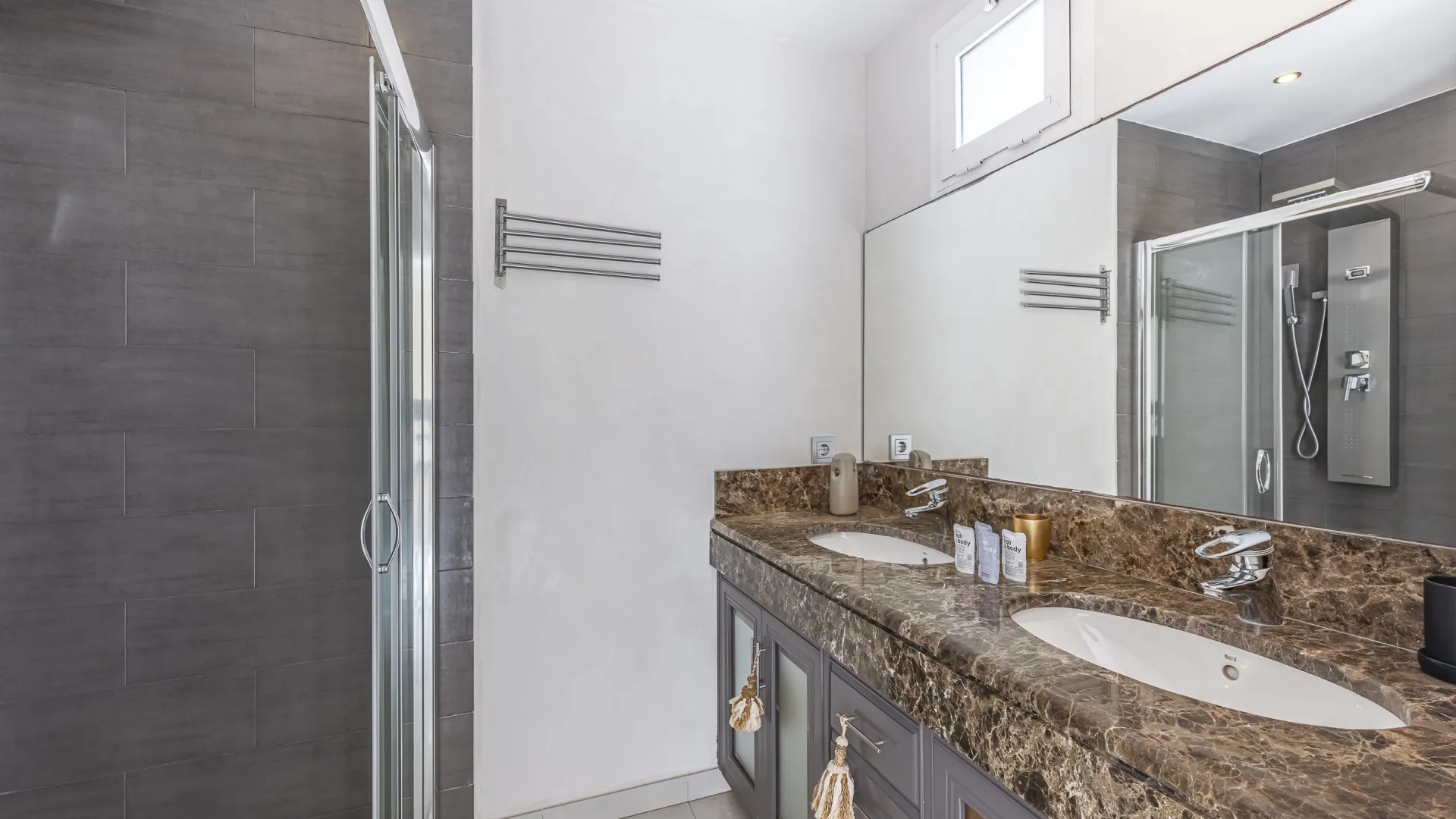 3 bedrooms apartment in Marbella - Puerto Banus for sale