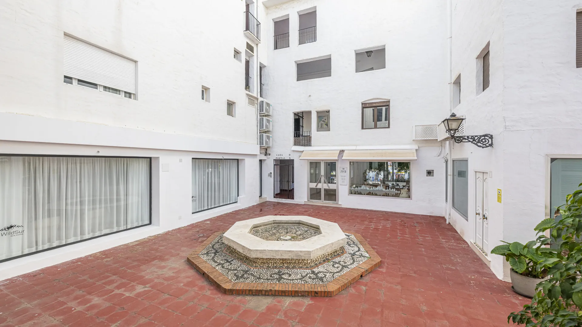 3 bedrooms apartment in Marbella - Puerto Banus for sale