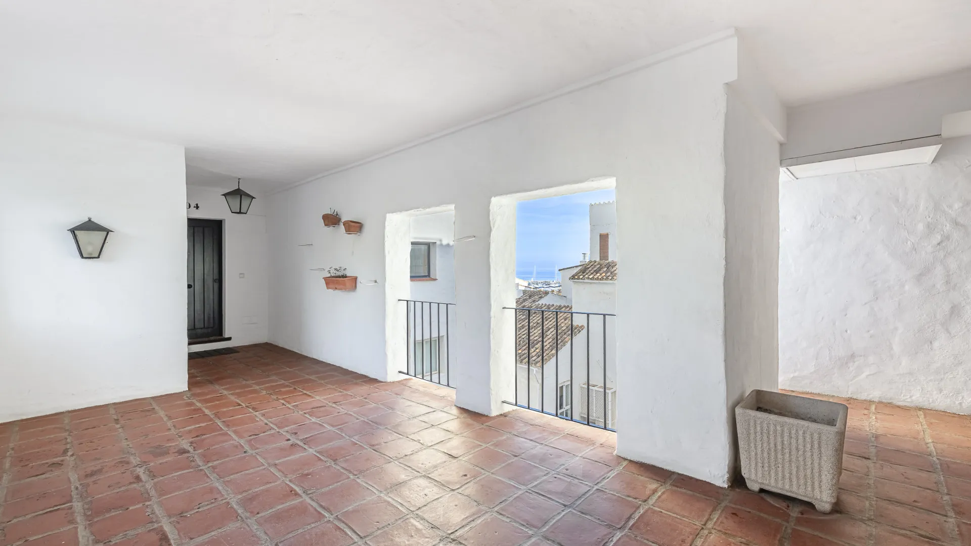 3 bedrooms apartment in Marbella - Puerto Banus for sale