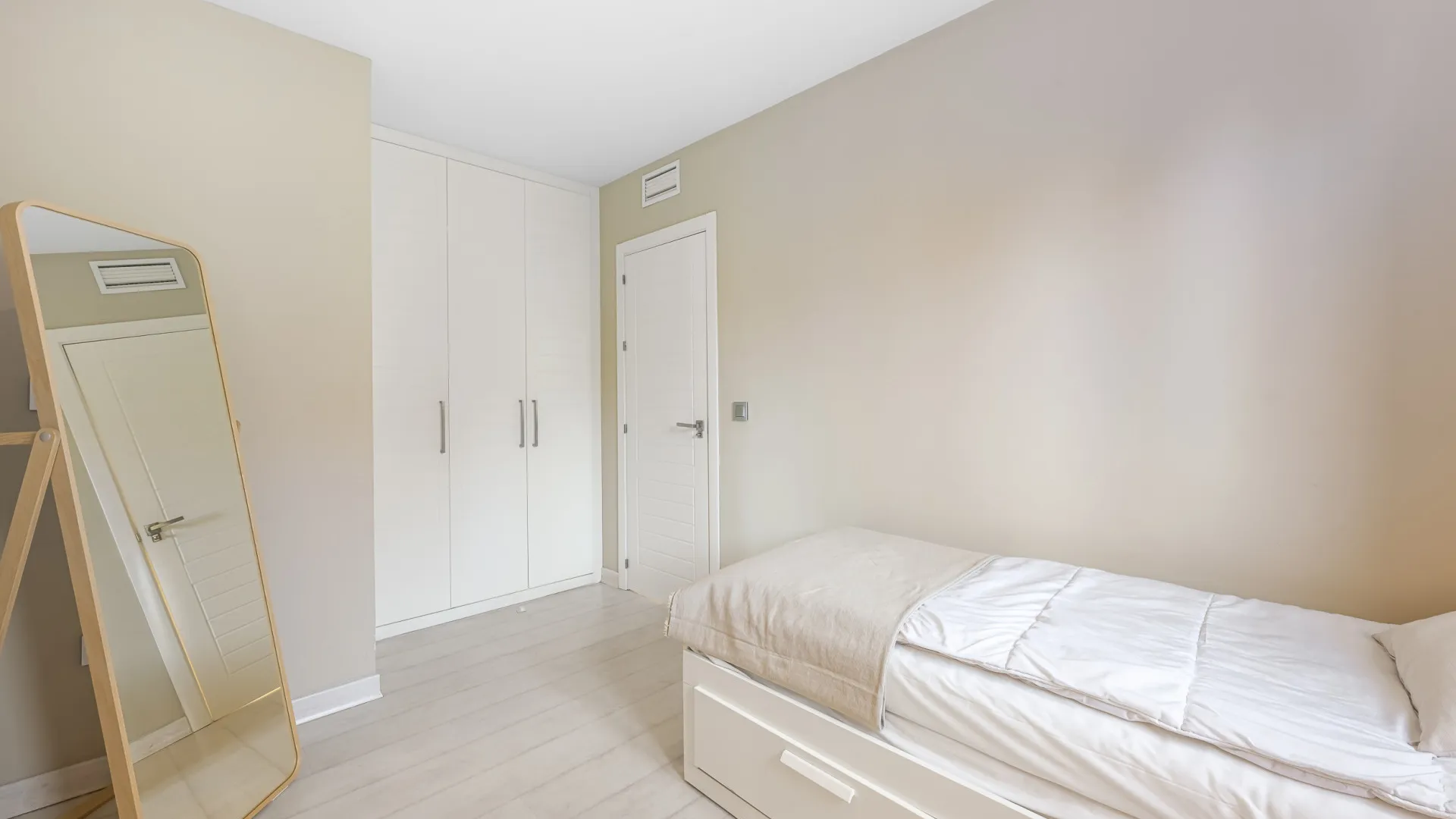 3 bedrooms apartment in Marbella - Puerto Banus for sale