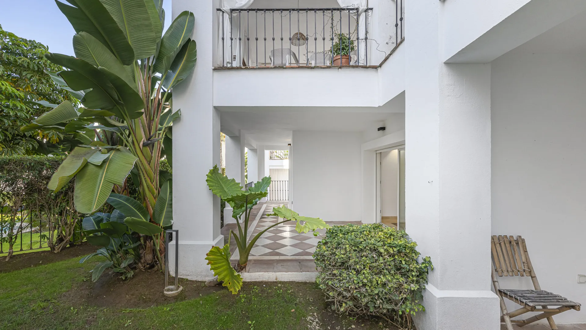 Ground floor apartment for sale in Montebello Hills