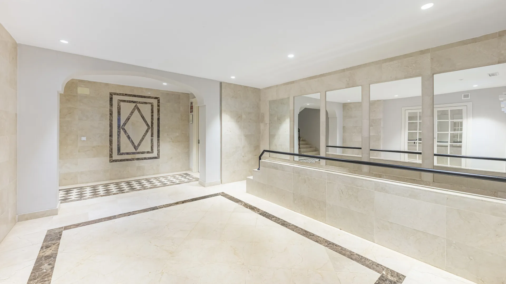 Ground floor apartment for sale in Montebello Hills