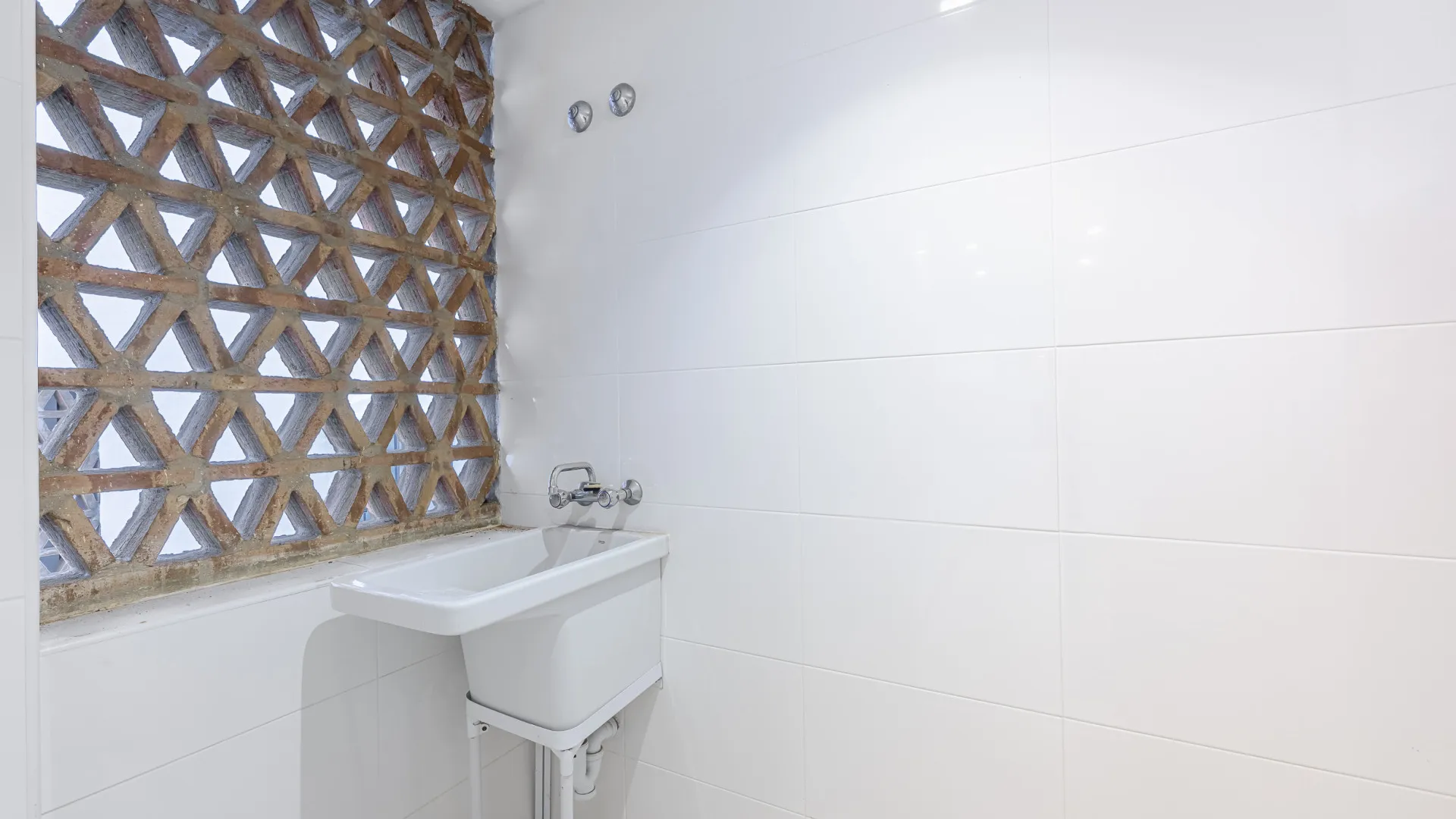 Ground floor apartment for sale in Montebello Hills