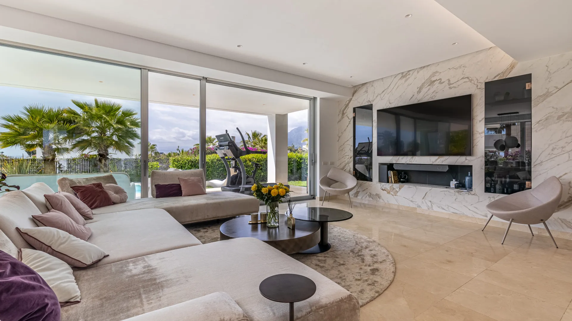 Buy villa in Rio Real