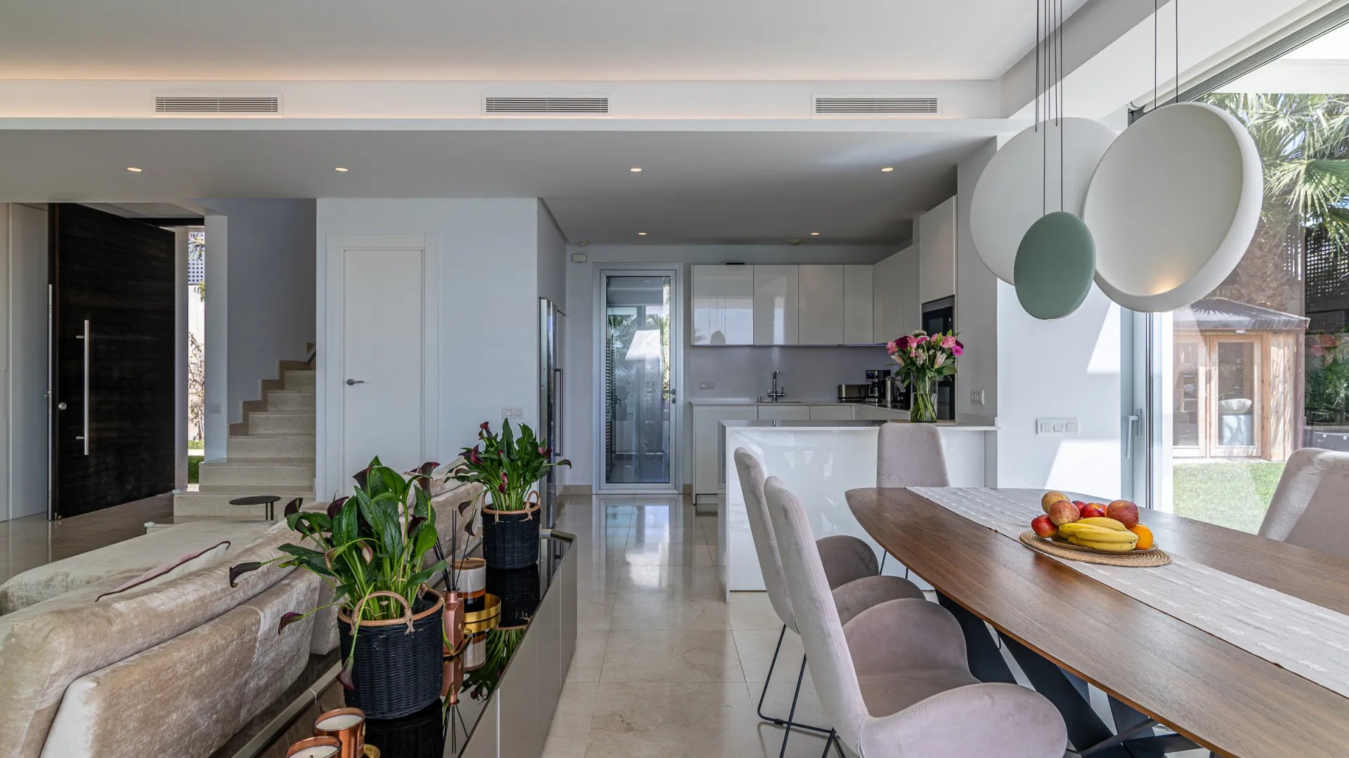 Buy villa in Rio Real