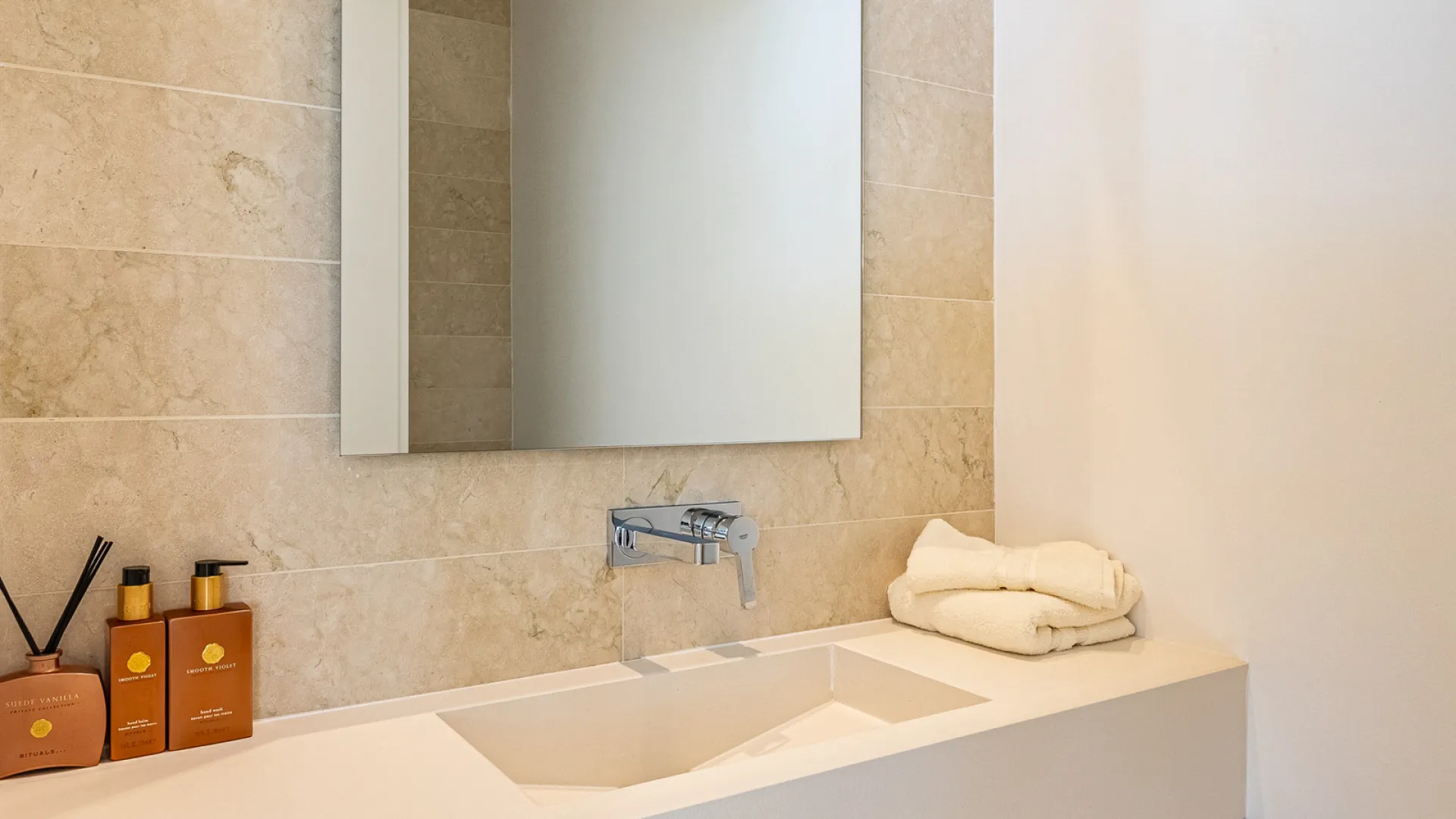 Buy villa in Rio Real