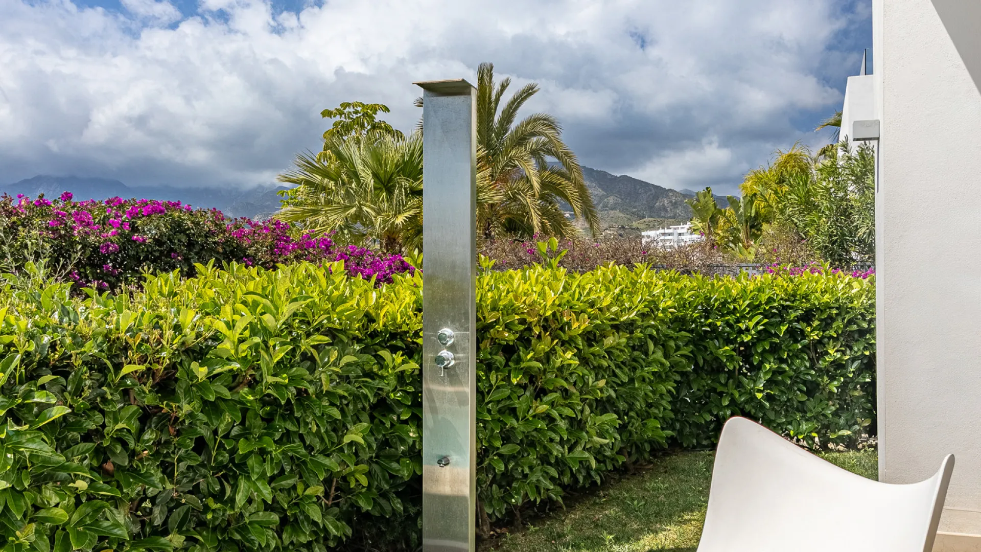 Buy villa in Rio Real