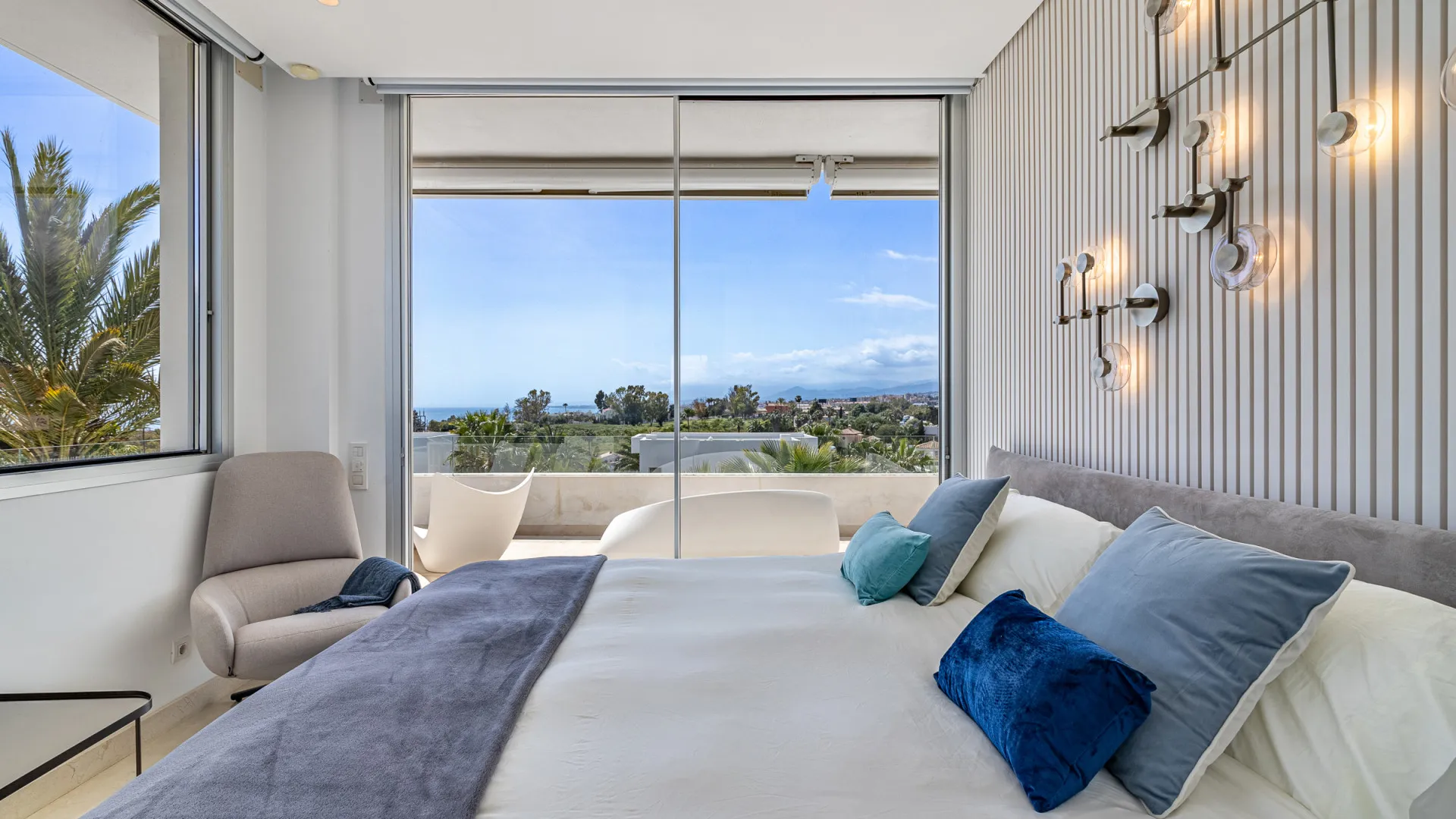 Buy villa in Rio Real