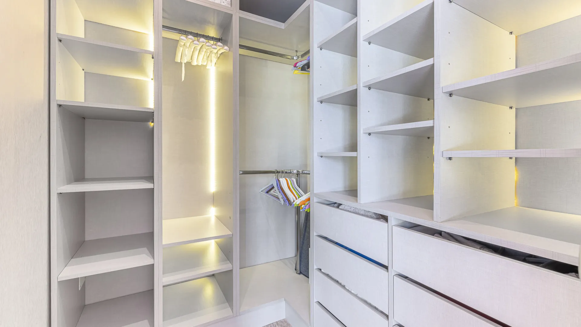 4 bedrooms villa for sale in Carretera de Istan