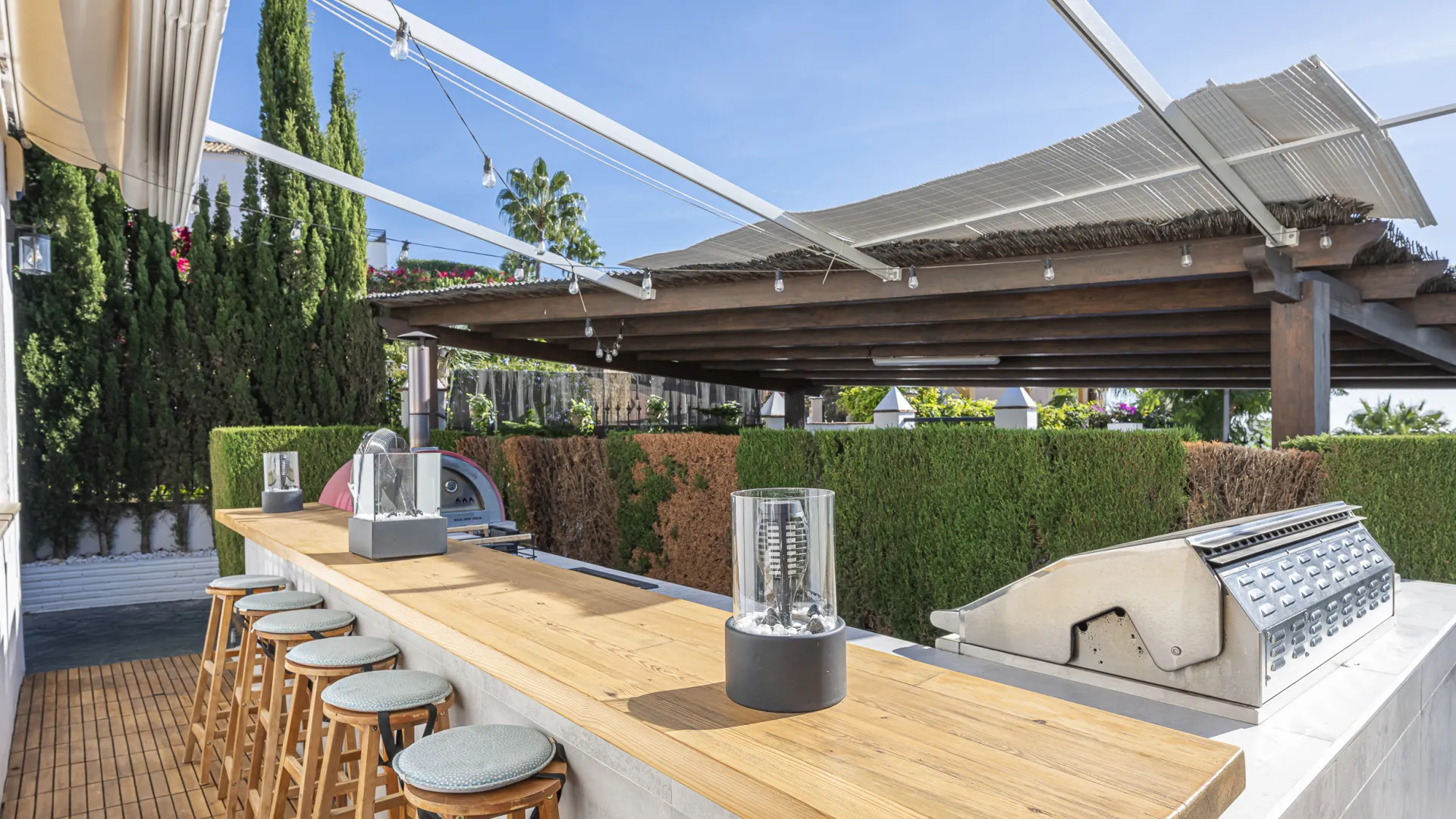 4 bedrooms villa for sale in Carretera de Istan