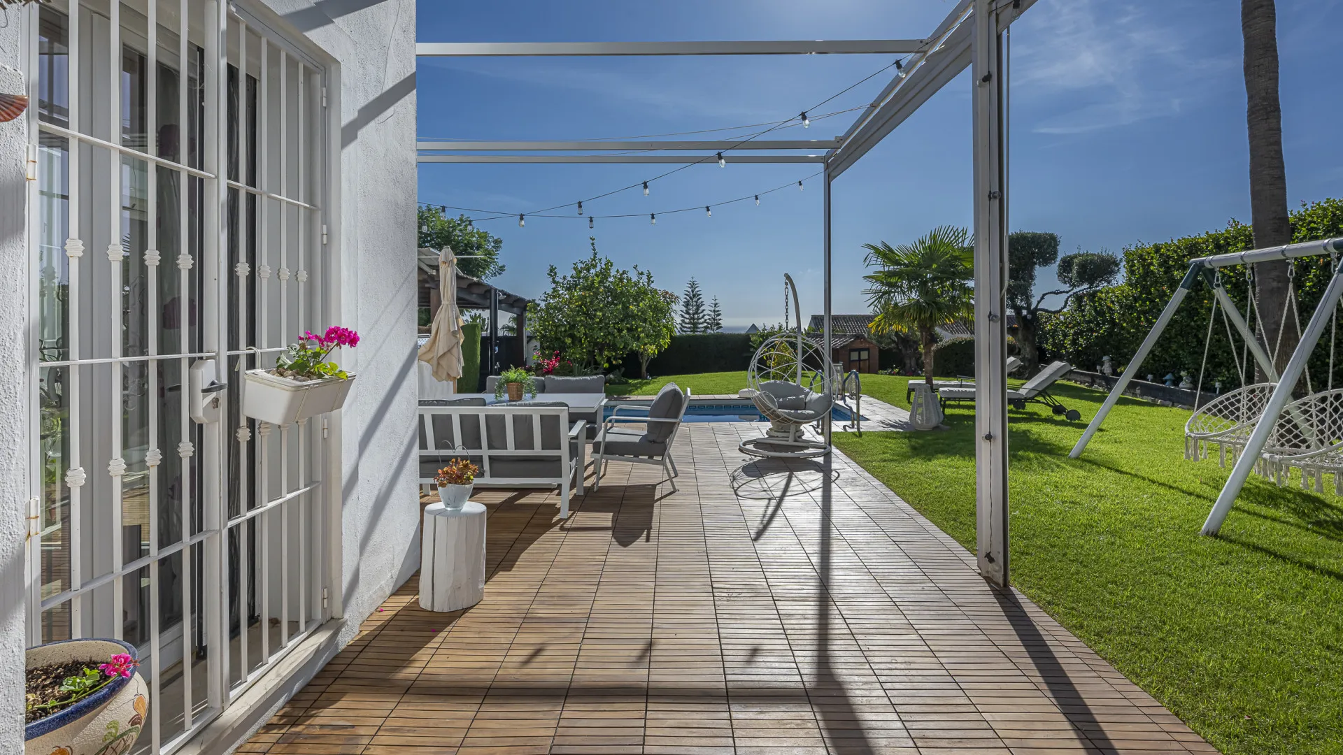 4 bedrooms villa for sale in Carretera de Istan