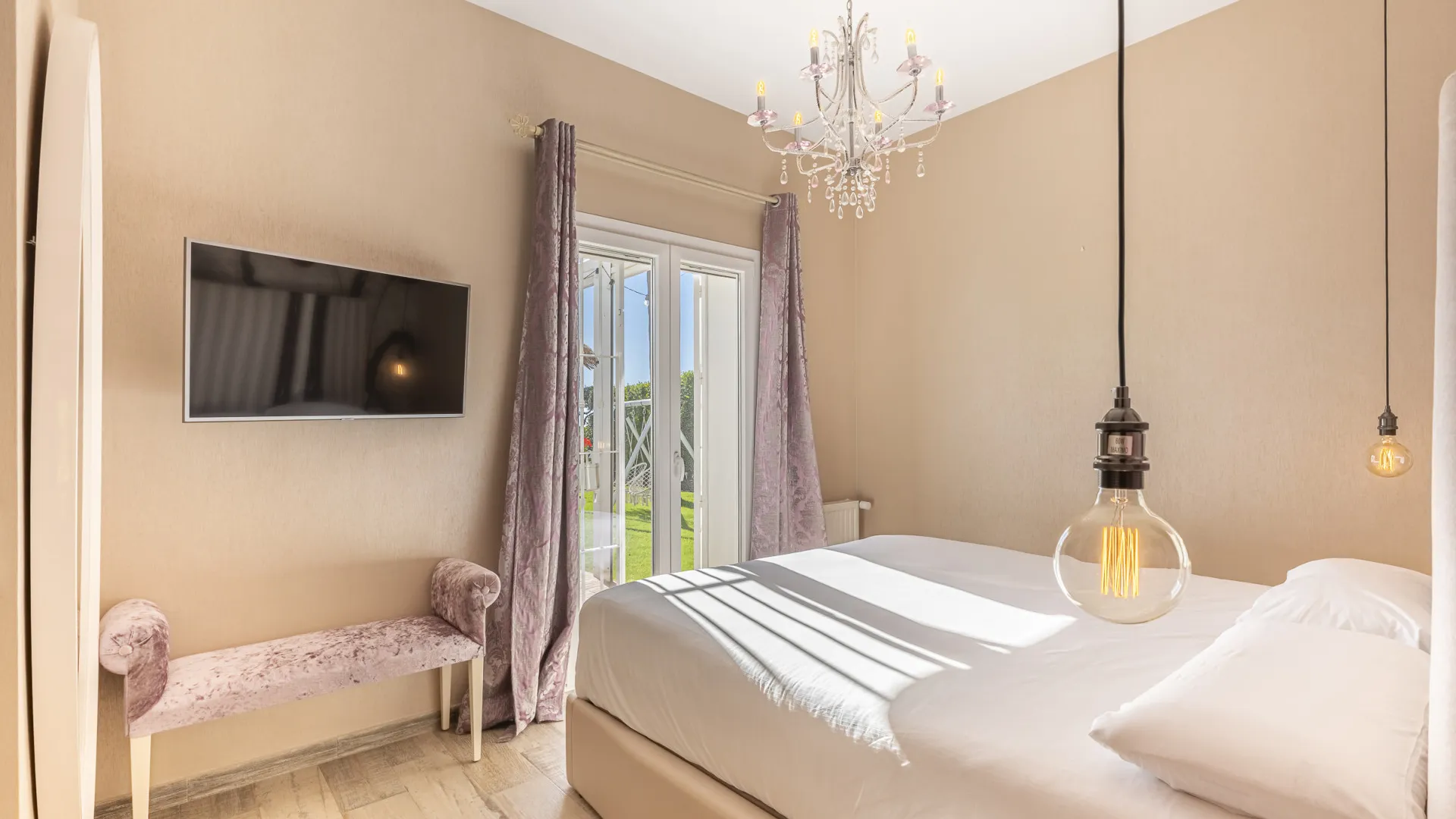 4 bedrooms villa for sale in Carretera de Istan