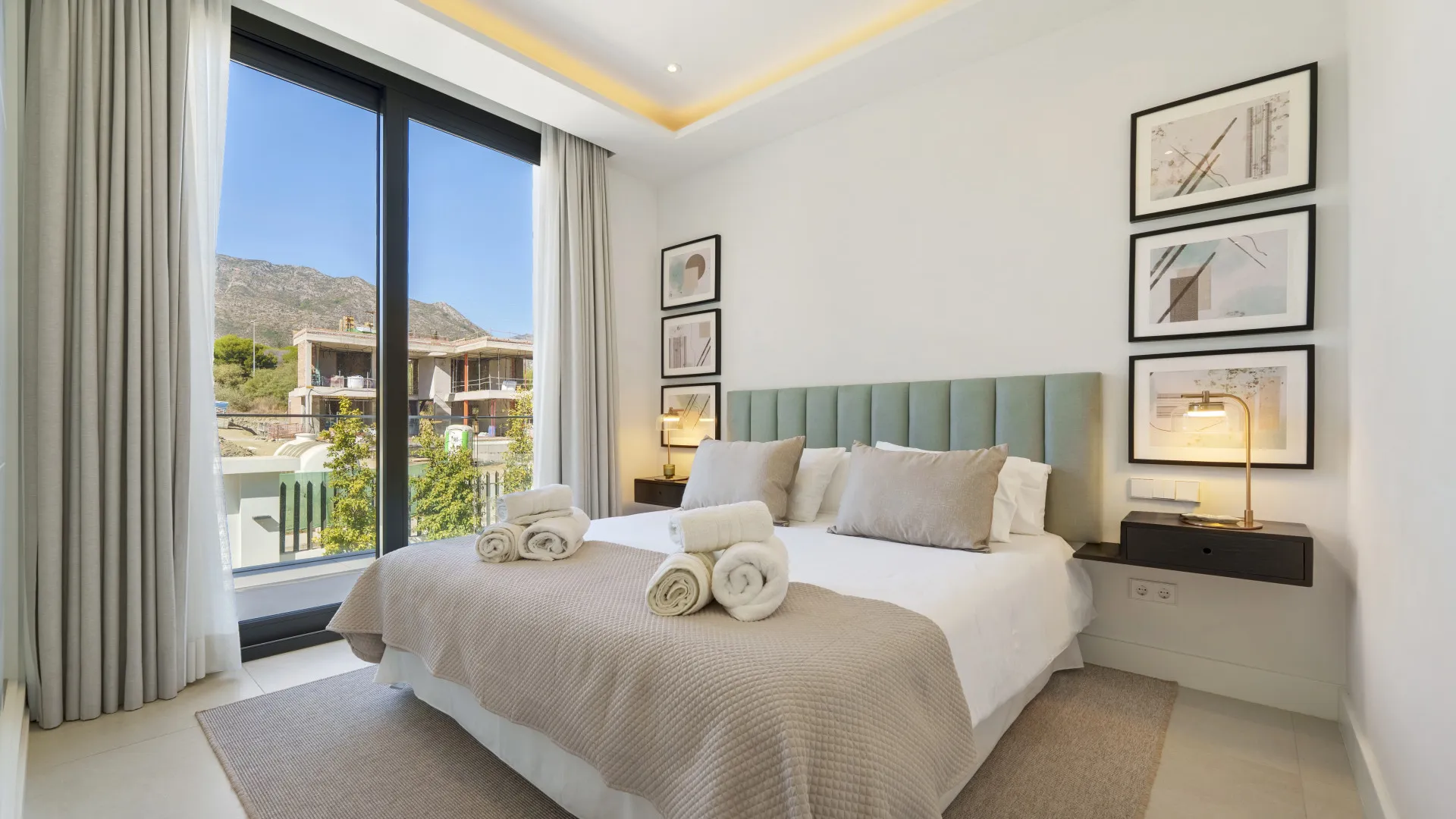 Altos de Puente Romano, villa de 6 dormitorios a la venta