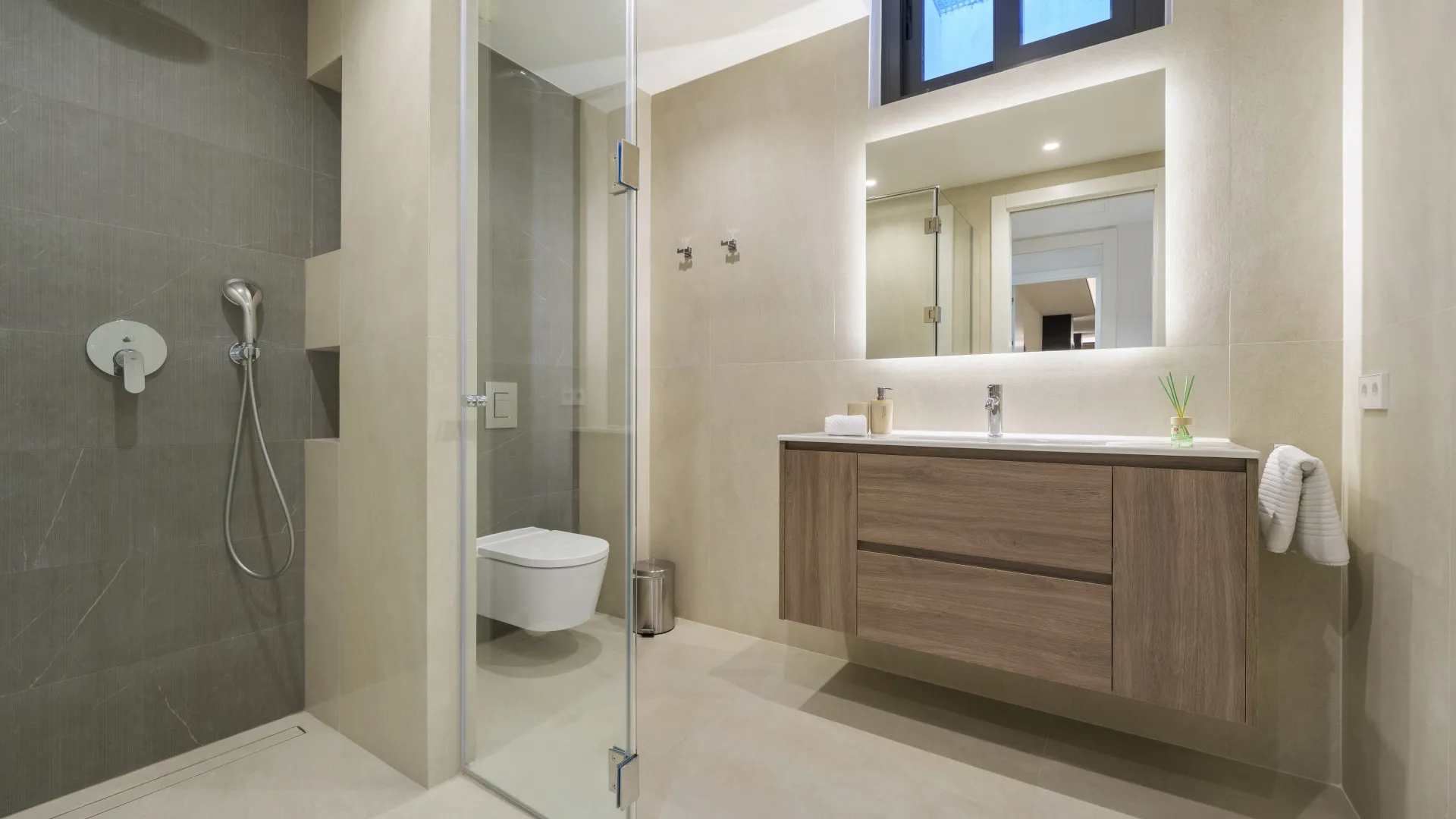 Altos de Puente Romano, villa de 6 dormitorios a la venta